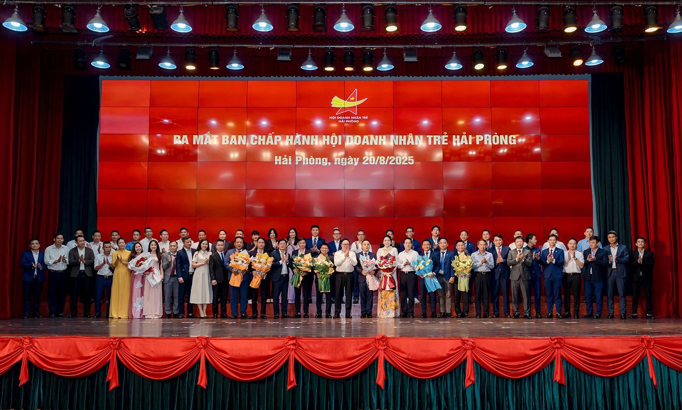 Doanh nghiệp trẻ bàn giải pháp đưa Nghị quyết của Bộ Chính trị vào thực tiễn- Ảnh 5. Doanh nghiệp trẻ bàn giải pháp đưa Nghị quyết của Bộ Chính trị vào thực tiễn- Ảnh 5.