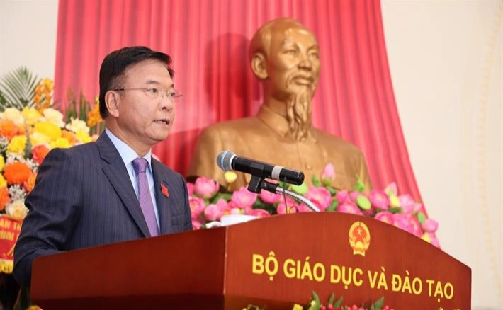 Bộ trưởng Nguyễn Kim Sơn được chỉ định làm Bí thư Đảng ủy Bộ GD-ĐT - Ảnh 2.