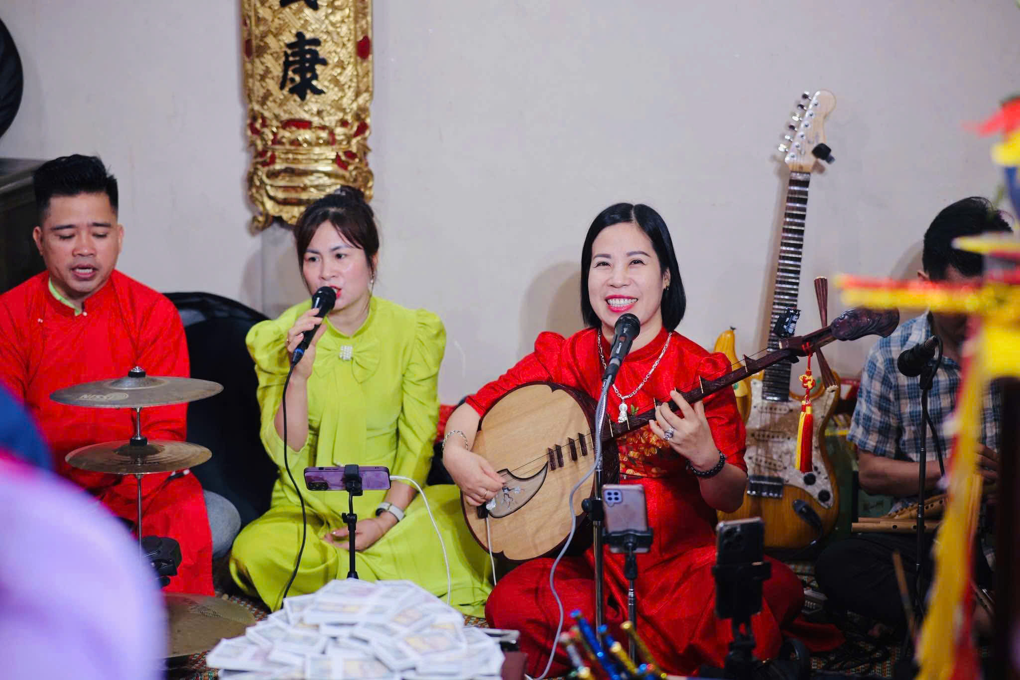 Độc lạ chúc sinh nhật bằng… hát văn: Dân mạng hào hứng bình luận tên người thân - Ảnh 2.