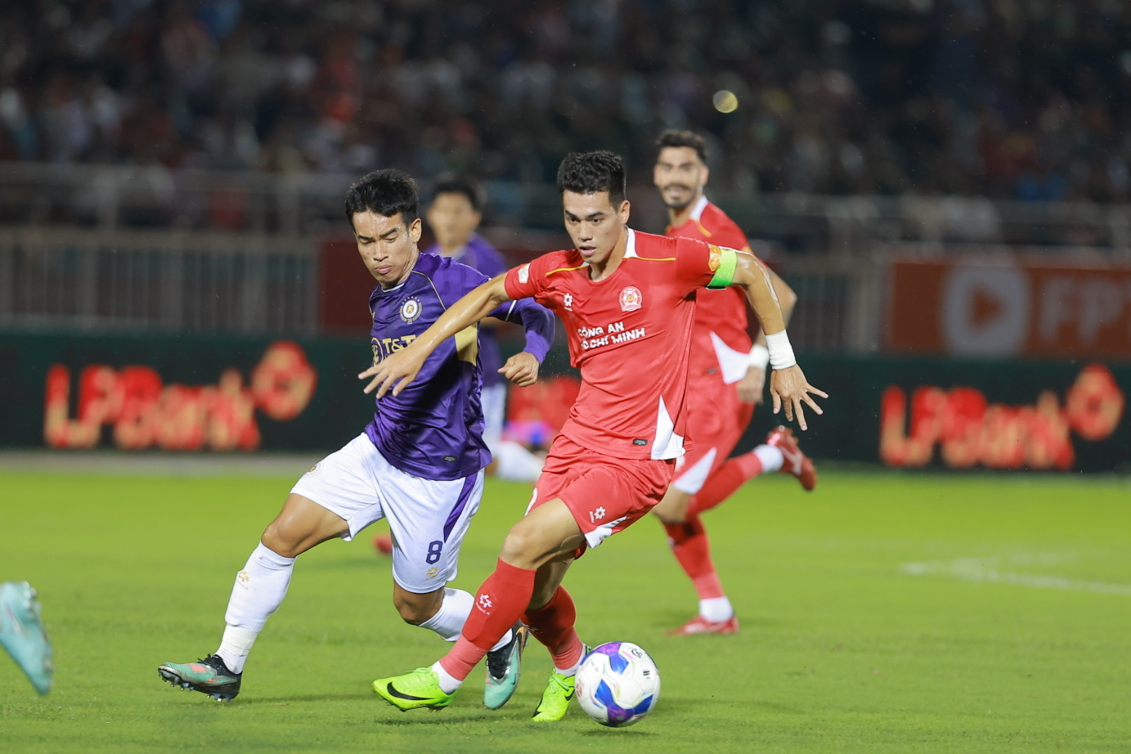 Lịch thi đấu V-League mới nhất: HAGL đại chiến đội H&agrave; Nội, CLB CA TP.HCM tiếp tục g&acirc;y sốc?- Ảnh 1.