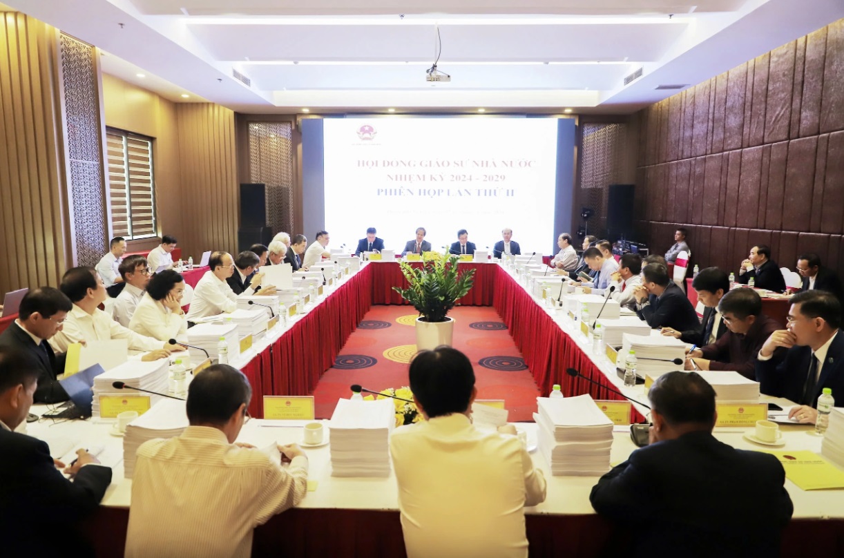 Trường nào có nhiều ứng viên giáo sư và phó giáo sư năm 2025? - Ảnh 1.