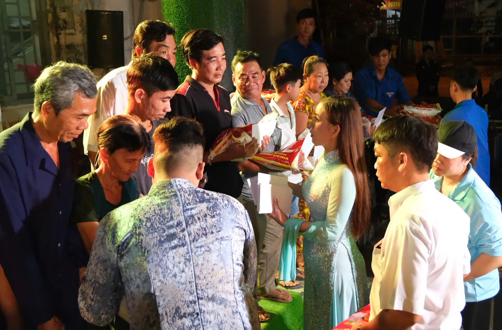 Ca sĩ Hồ Như Ý tiết lộ cuộc sống sau chương trình 'Solo cùng bolero' - Ảnh 1.