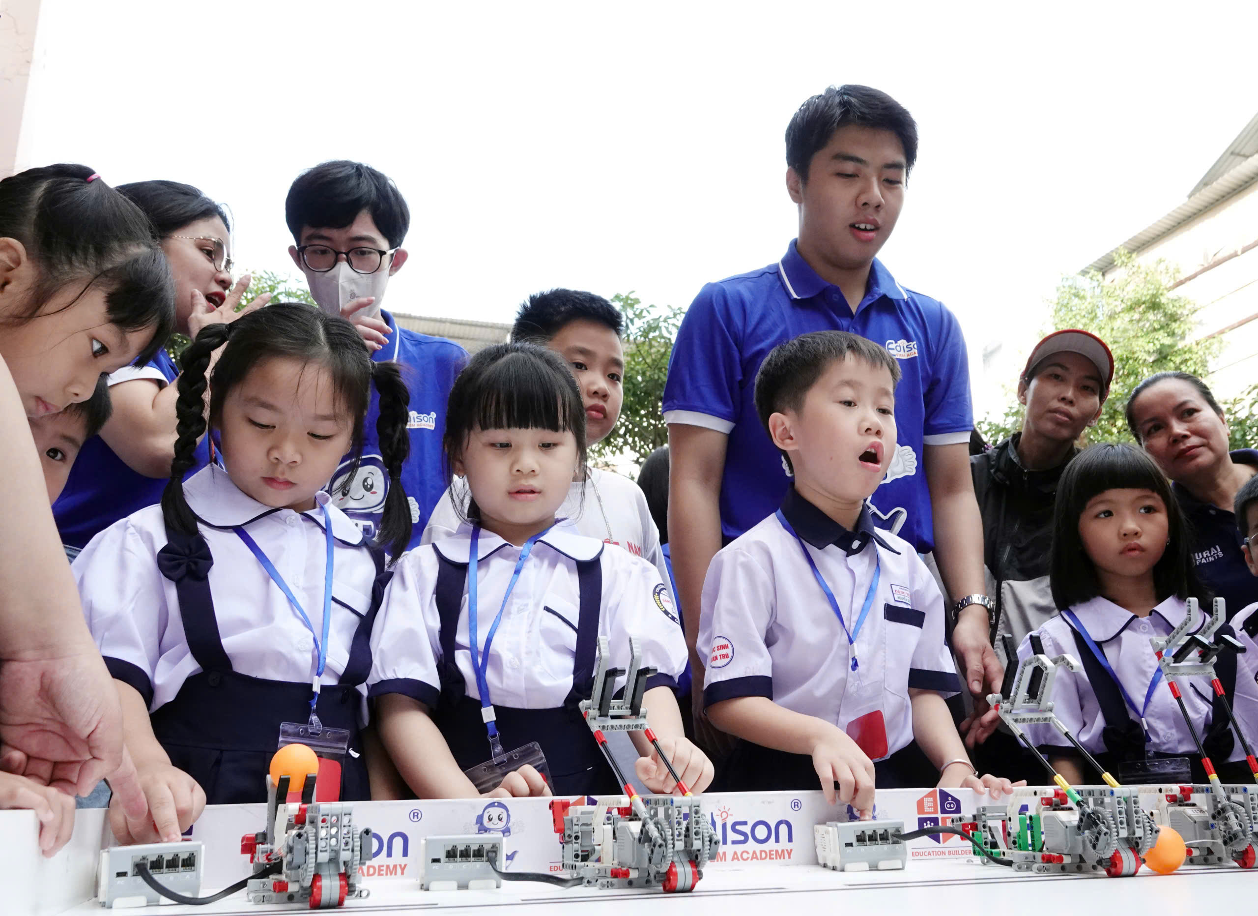 Năm học mới, TP.HCM thực hiện mô hình trường học số - Ảnh 2.