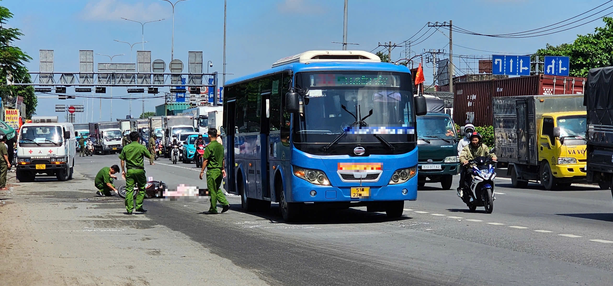 Nữ sinh trường đại học tử vong trên đường đến trường - Ảnh 1.