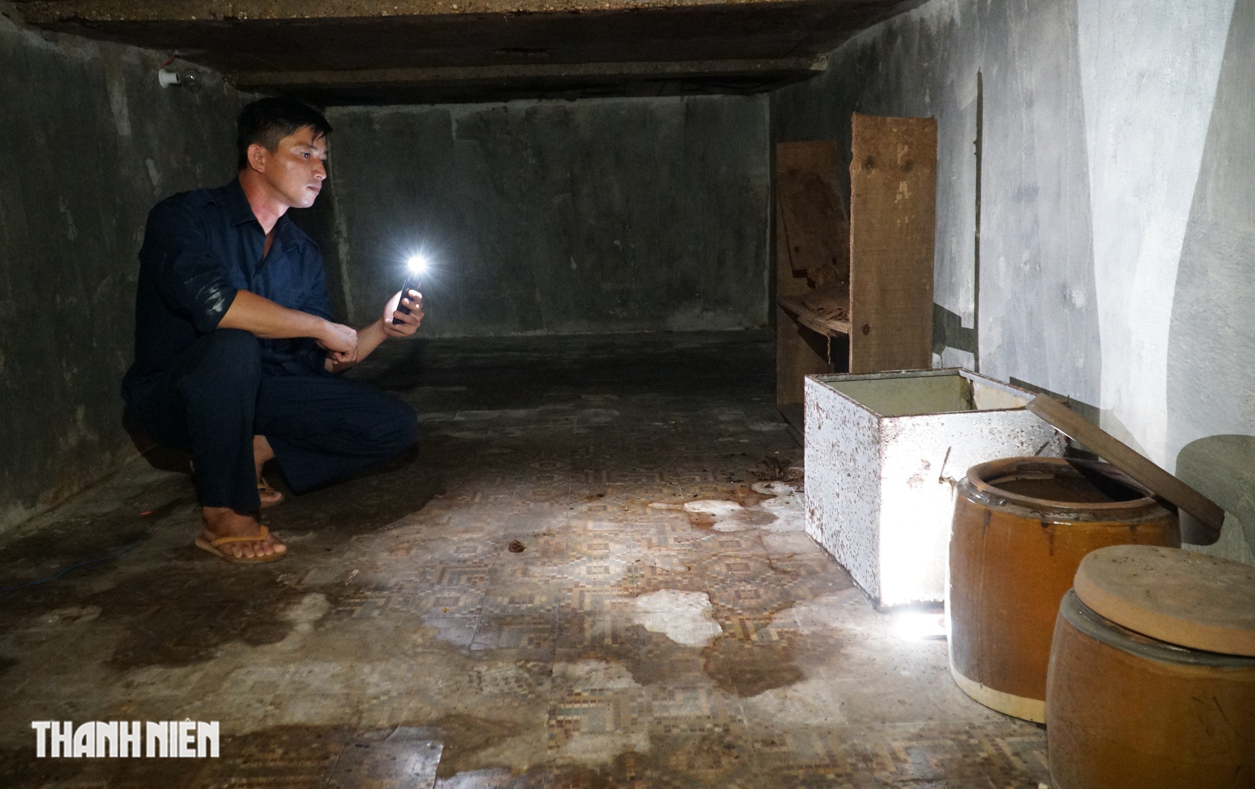 Biệt thự cổ ở phường Cầu Kiệu có hầm bí mật, thang dây leo trần nhà - Ảnh 10.