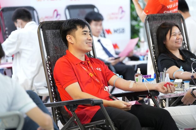 Giọt thương 2025: CBNV ROX Group chung tay hiến máu, lan tỏa giá trị sống đẹp - Ảnh 5.