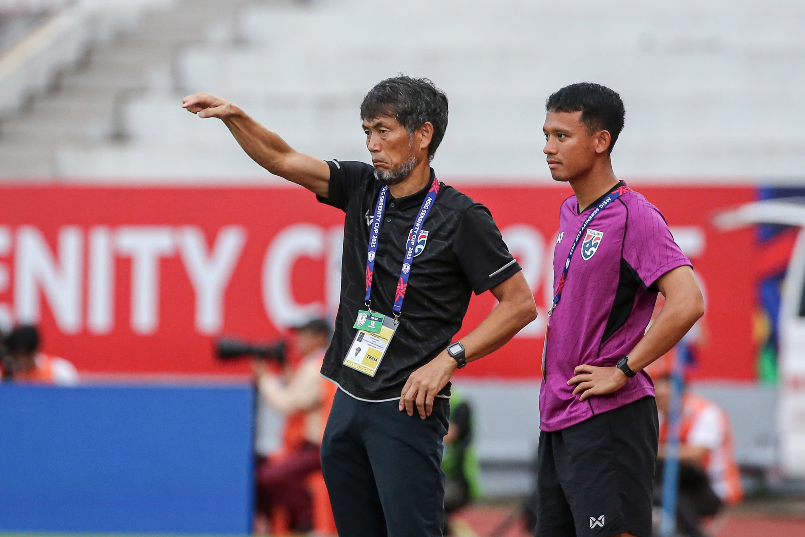 वियतनामी महिला टीम से हारने के बाद, थाई फुटबॉल ने जापानी कोच से नाता तोड़ लिया - फोटो 1. Sau trận thua đội tuyển nữ Việt Nam, bóng đá Thái Lan chia tay HLV Nhật Bản- Ảnh 1.