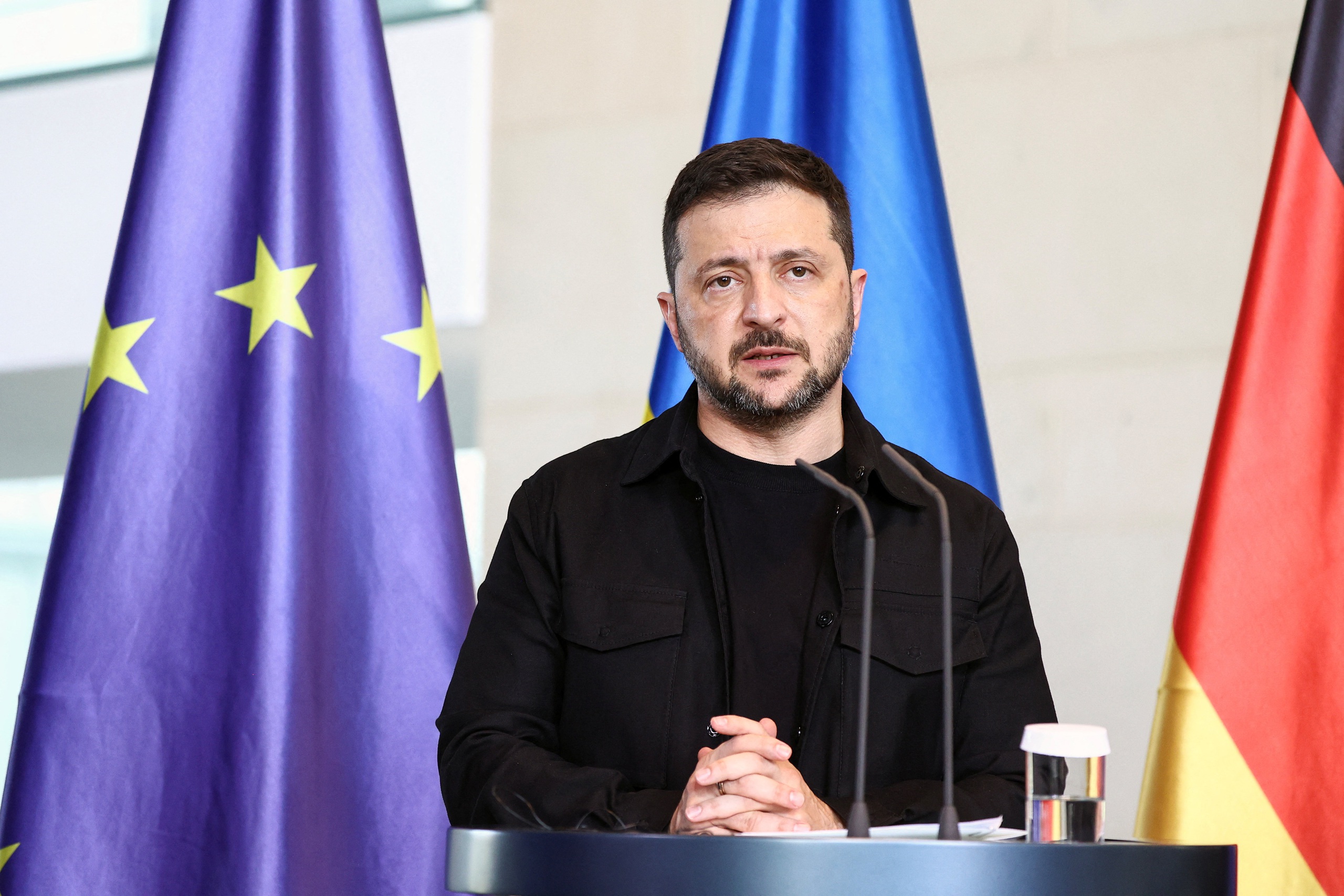 Nga n&oacute;i kh&ocirc;ng c&oacute; kế hoạch cho cuộc gặp Putin - Zelensky - Ảnh 2.