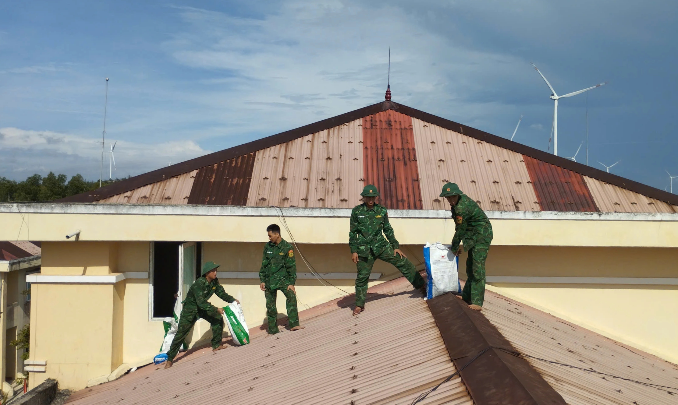 Quảng Trị: Miền núi giữ nhà, miền biển buộc tàu phòng chống bão số 5- Ảnh 4. Quảng Trị: Miền núi giữ nhà, miền biển buộc tàu phòng chống bão số 5- Ảnh 4.