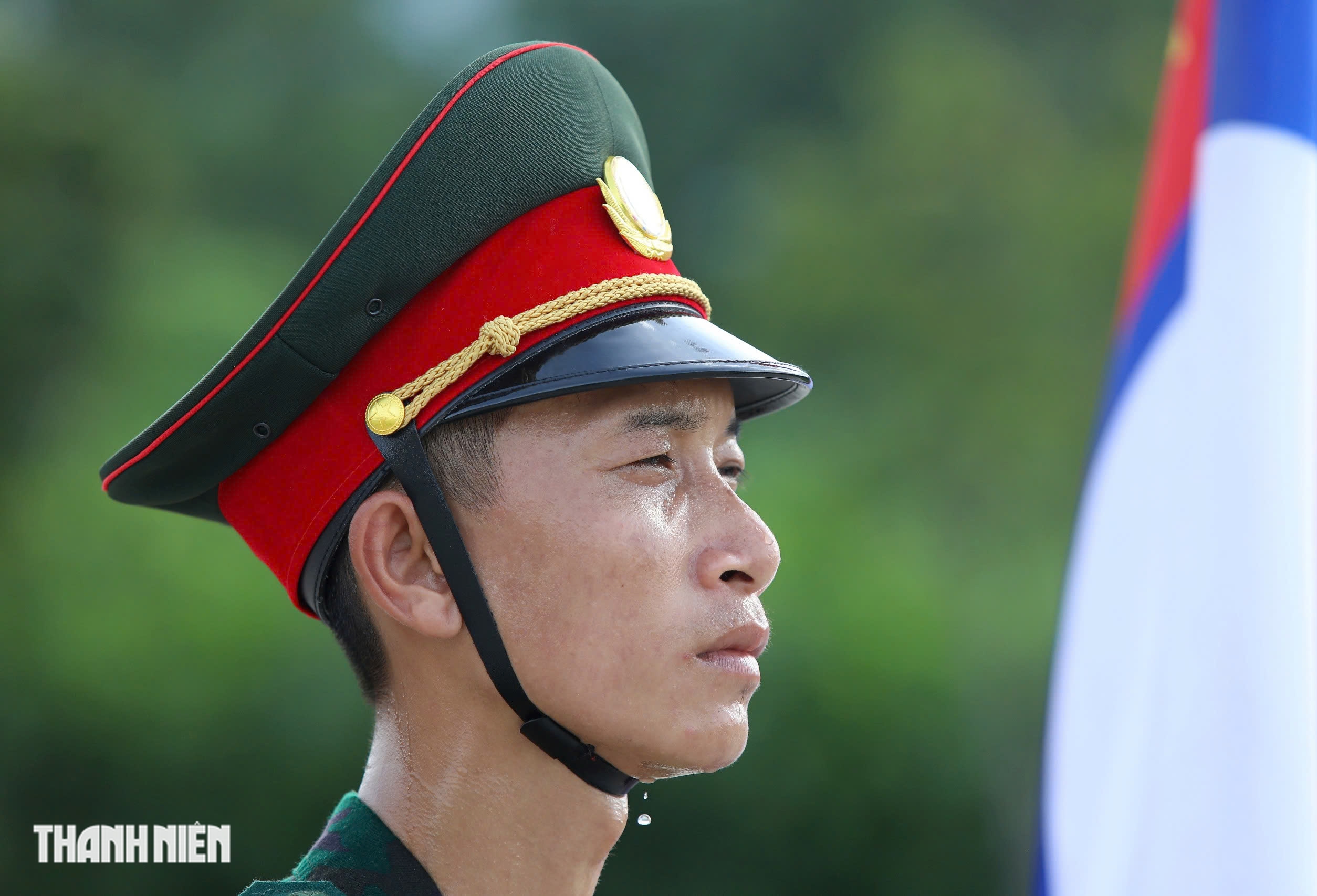 Khối trưởng quân đội Lào: 'Tình cảm người dân Việt Nam dành cho chúng tôi là vô giá’- Ảnh 9. Khối trưởng quân đội Lào: 'Tình cảm người dân Việt Nam dành cho chúng tôi là vô giá’- Ảnh 9.