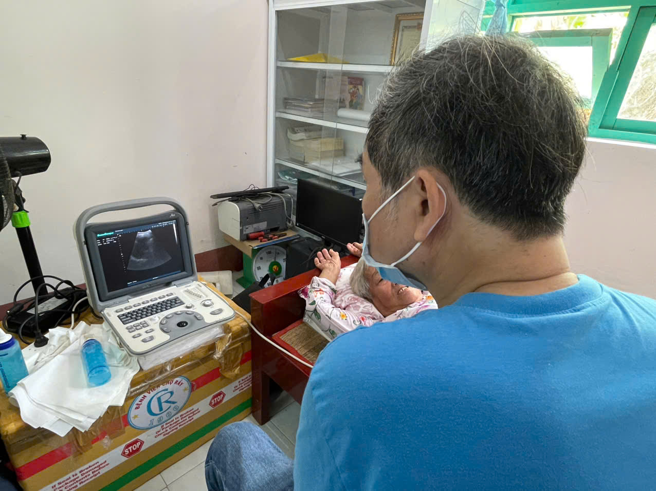 BV Chợ Rẫy, Báo Thanh Niên tổ chức khám bệnh nơi cuối cùng bản đồ Việt Nam - Ảnh 12.