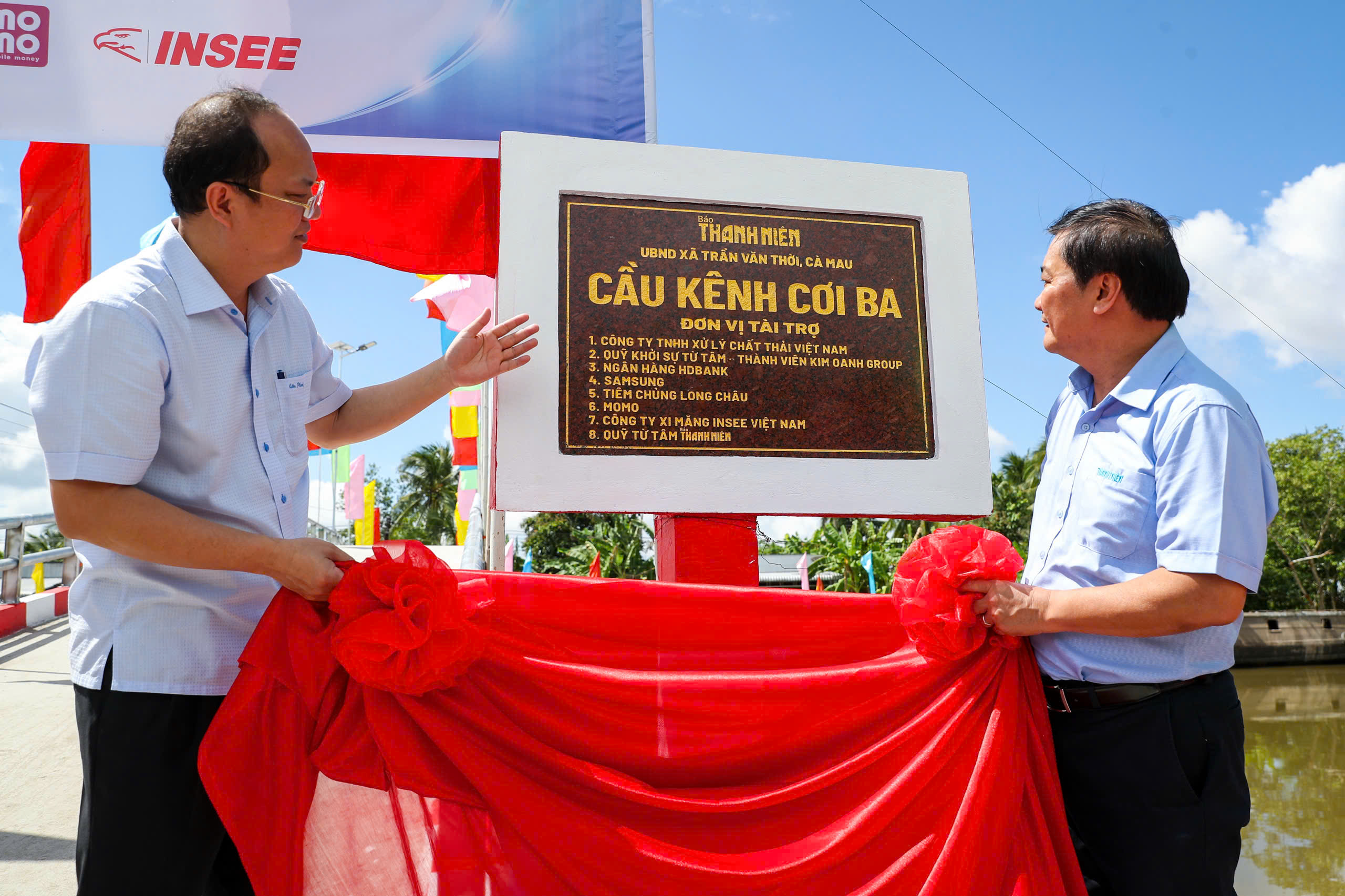 Báo Thanh Niên khánh thành cây cầu 'trong mơ' ở vùng đất cuối bản đồ Việt Nam- Ảnh 14. Báo Thanh Niên khánh thành cây cầu 'trong mơ' ở vùng đất cuối bản đồ Việt Nam- Ảnh 14.
