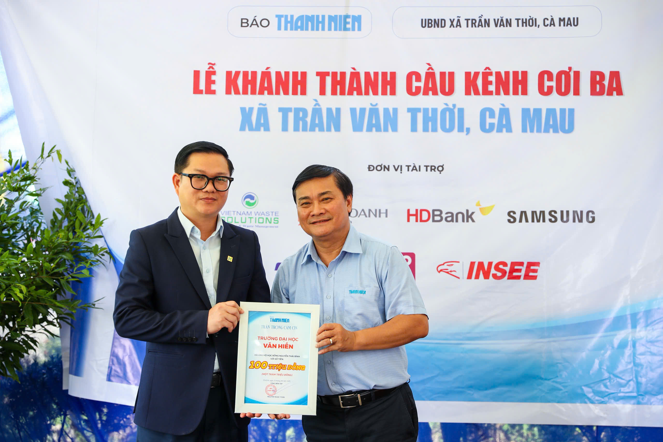 Báo Thanh Niên khánh thành cây cầu 'trong mơ' ở vùng đất cuối bản đồ Việt Nam- Ảnh 6. Báo Thanh Niên khánh thành cây cầu 'trong mơ' ở vùng đất cuối bản đồ Việt Nam- Ảnh 6.