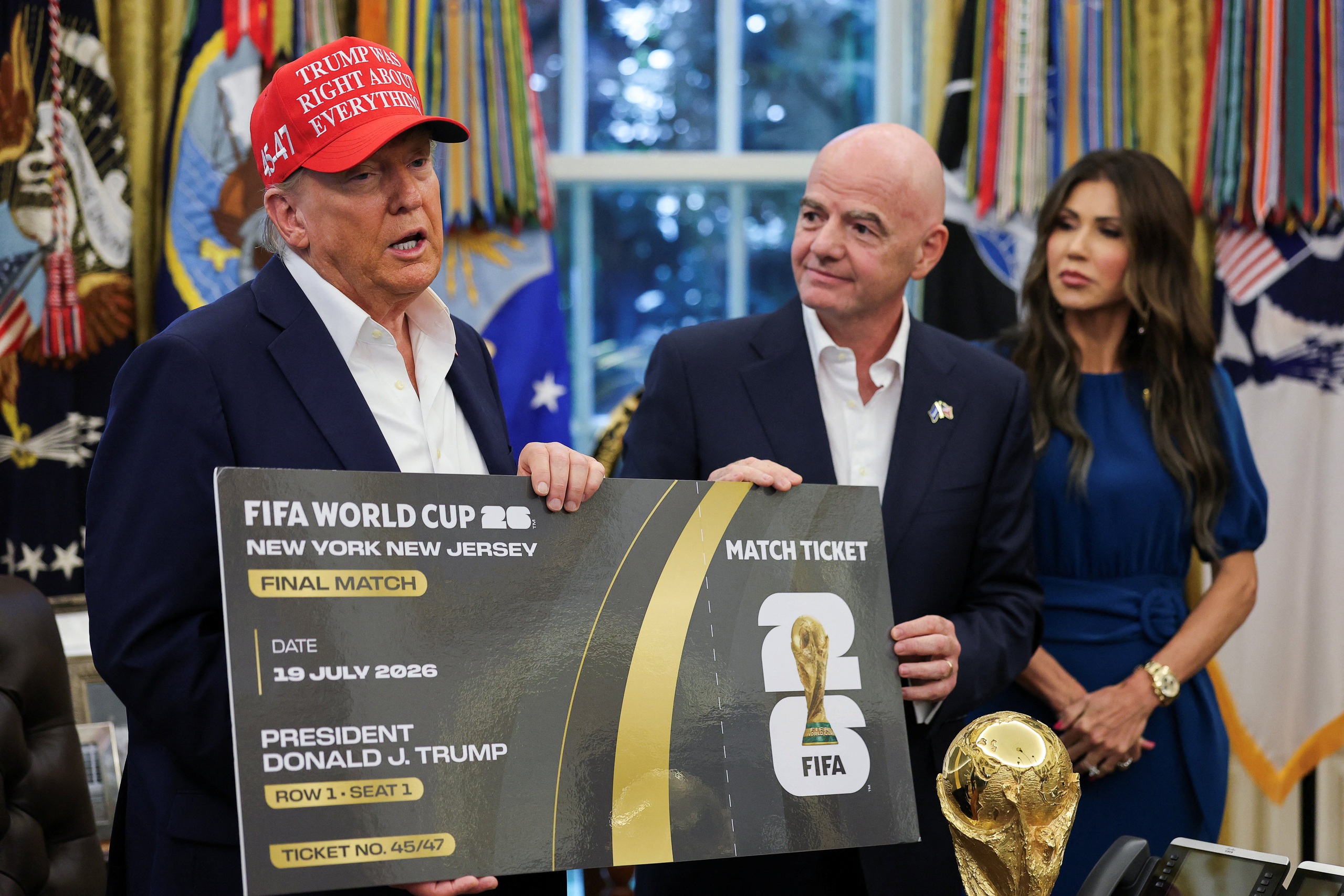 Tổng thống Mỹ Donald Trump và Chủ tịch FIFA công bố lễ bốc thăm World Cup 2026- Ảnh 1. Tổng thống Mỹ Donald Trump và Chủ tịch FIFA công bố lễ bốc thăm World Cup 2026- Ảnh 1.