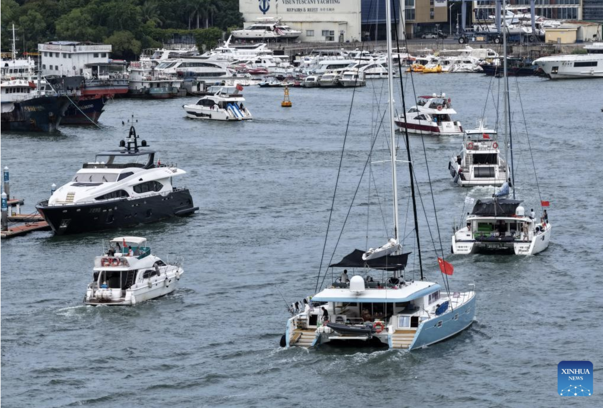 Trung Quốc khẩn cấp ứng phó bão Kajiki- Ảnh 1.