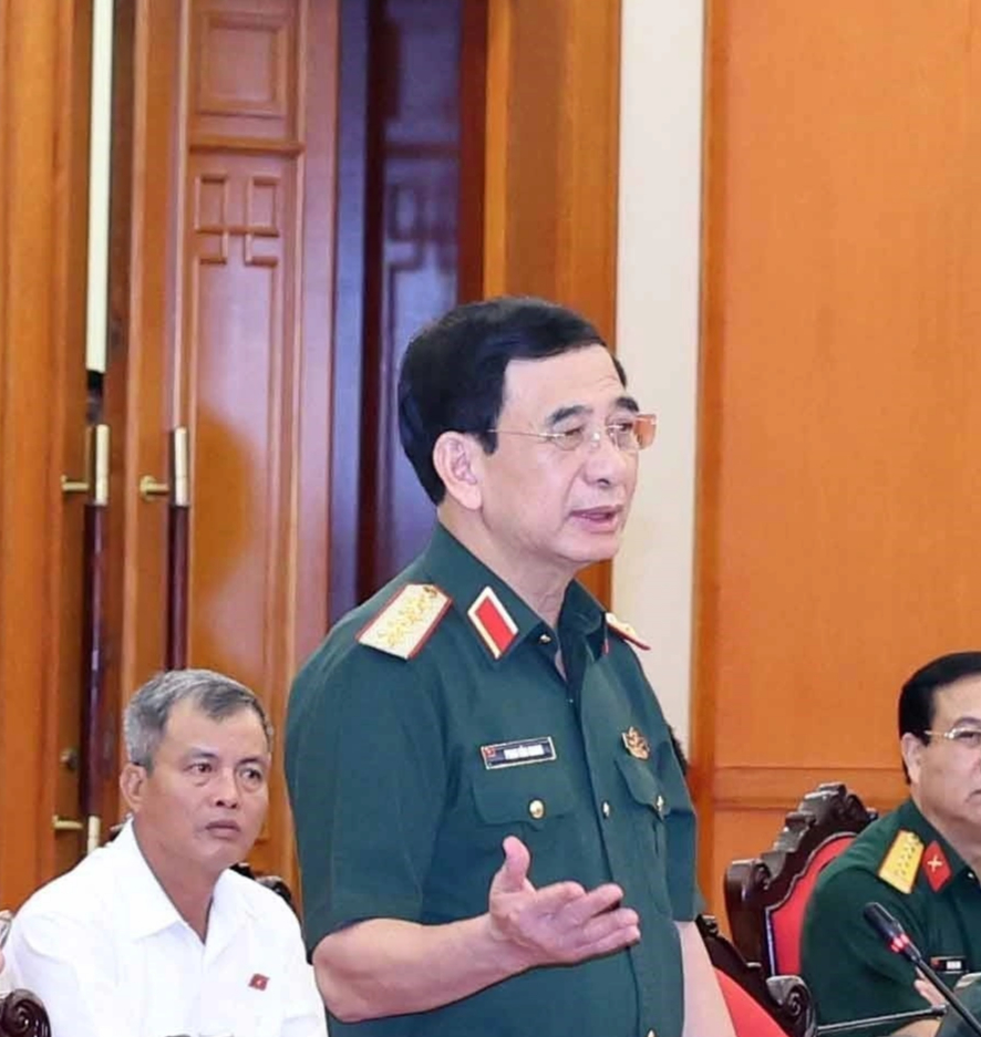 Bộ Chính trị tán thành phương án nhân sự quân đội tham gia T.Ư Đảng khóa XIV - Ảnh 4.