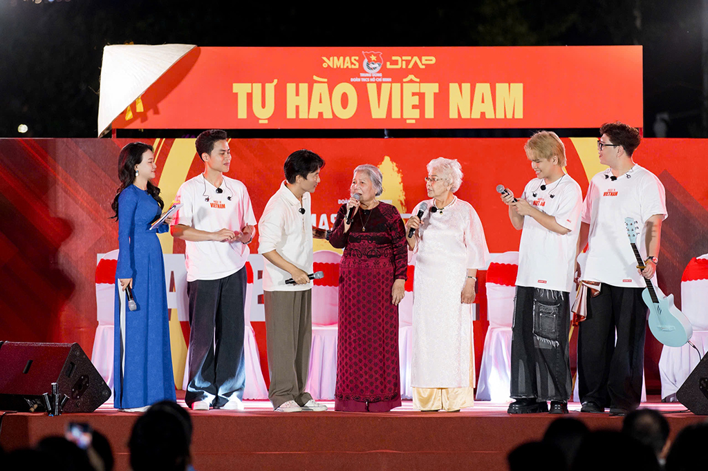 'Indo para o festival nacional' com concerto: Boa temporada de concertos - Foto 2. 'Trẩy hội non sông' cùng concert: Được mùa concert- Ảnh 2.
