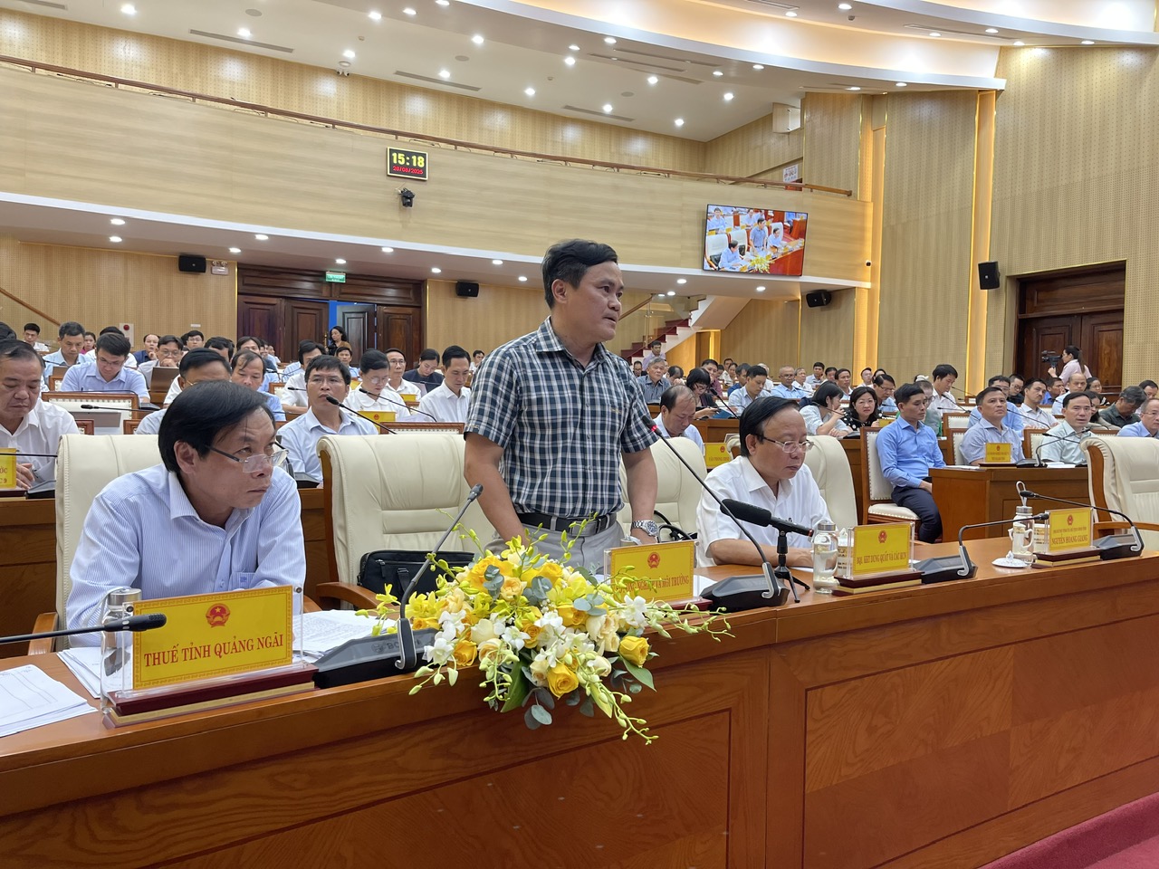 Quảng Ngãi tăng cường đối thoại, tháo gỡ khó khăn cho doanh nghiệp- Ảnh 2. Quảng Ngãi tăng cường đối thoại, tháo gỡ khó khăn cho doanh nghiệp- Ảnh 2.