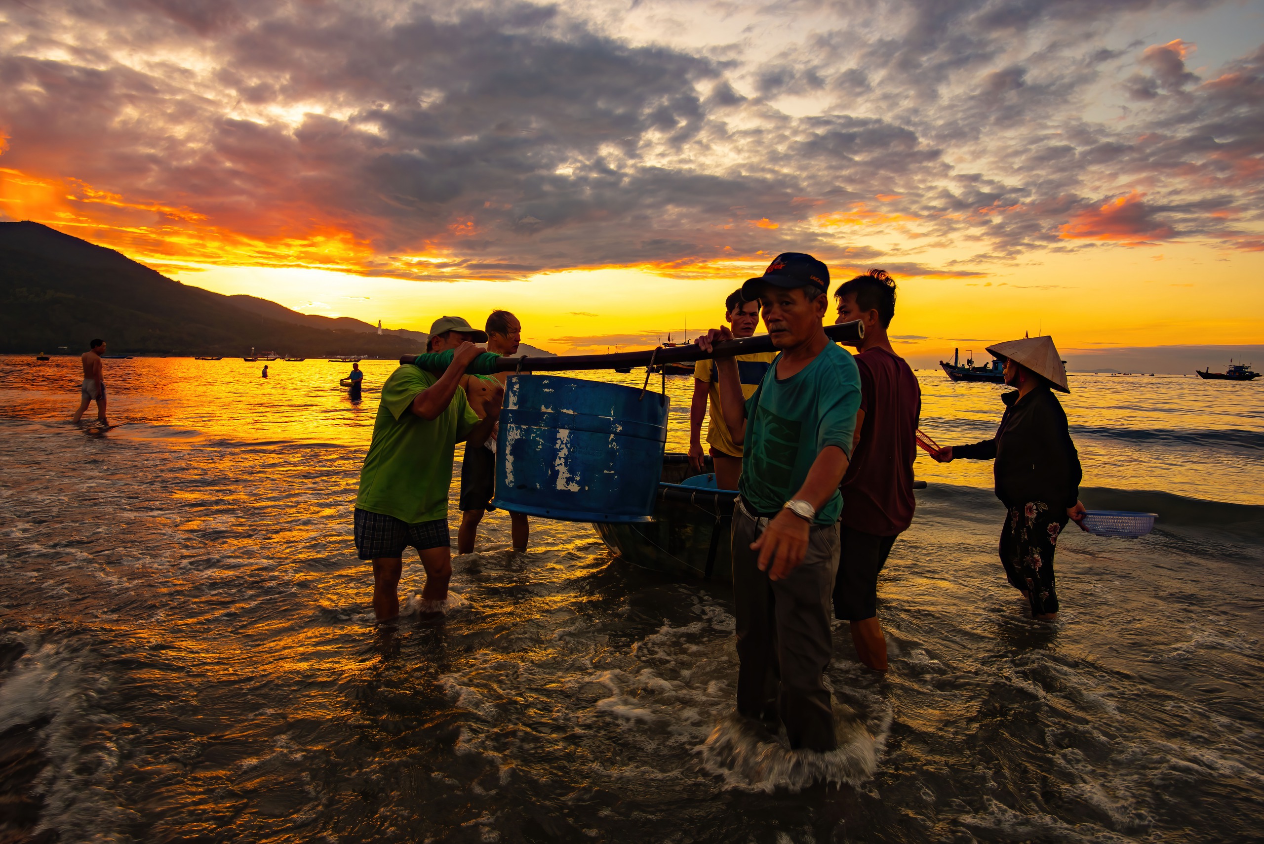 Krásné pobřežní vesnice: Man Thai, duše moře stále zůstává ve městě - Foto 10. Những ngôi làng tuyệt đẹp ven biển: Mân Thái, còn mãi hồn biển nơi phố thị- Ảnh 10.