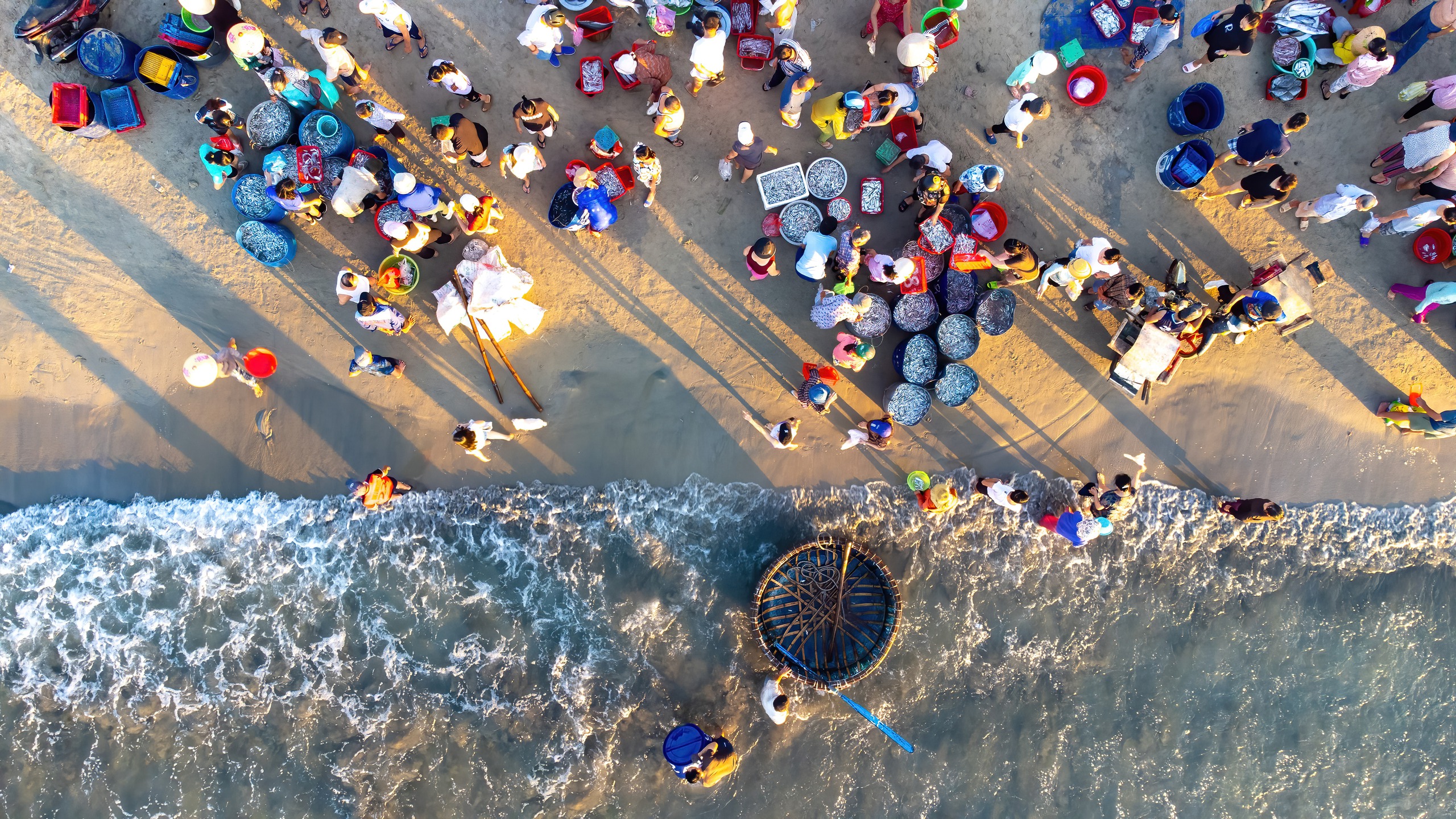 Krásné pobřežní vesnice: Man Thai, duše moře zůstává ve městě - Foto 9. Những ngôi làng tuyệt đẹp ven biển: Mân Thái, còn mãi hồn biển nơi phố thị- Ảnh 9.