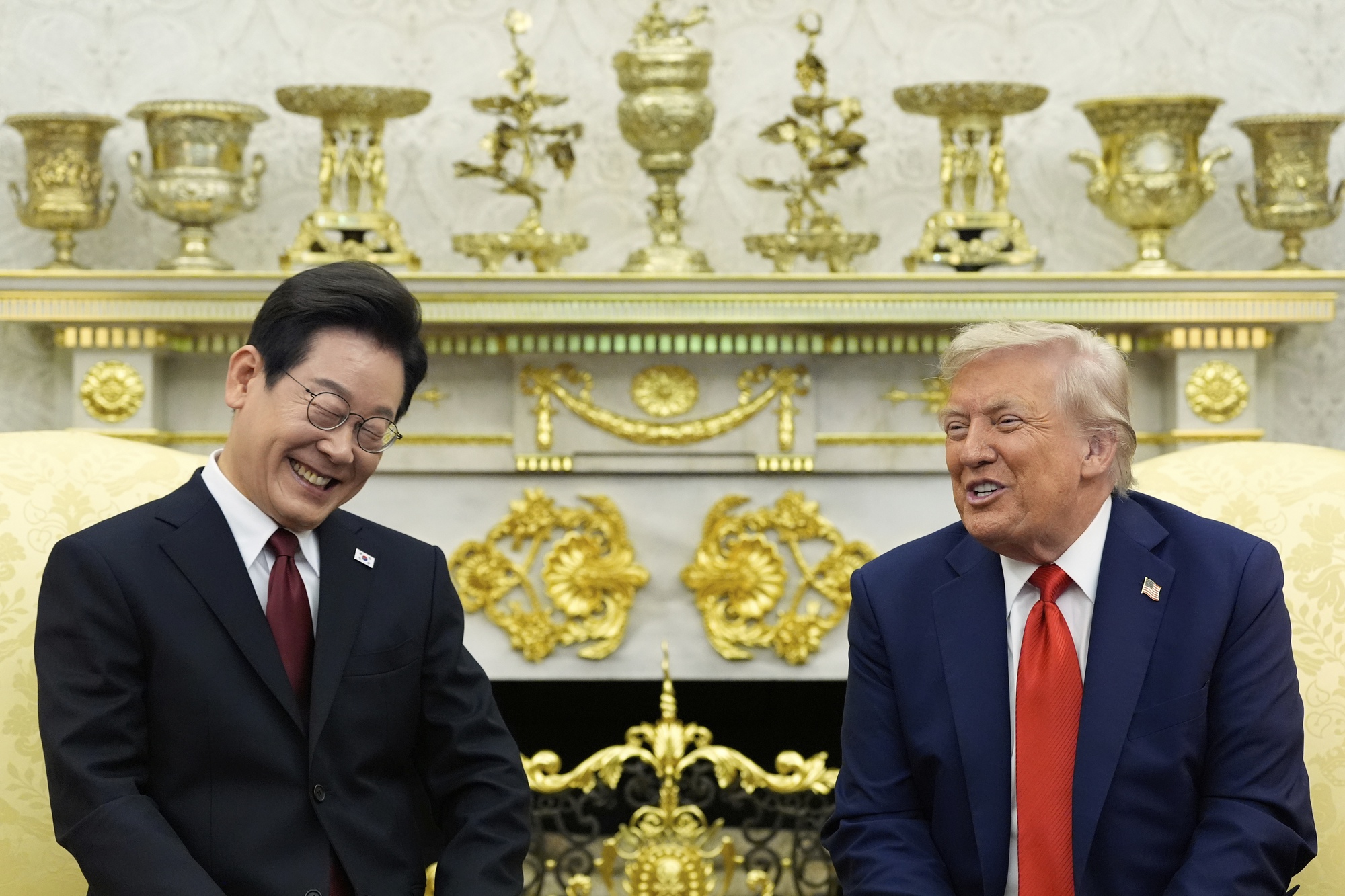 Ông Trump có 'đòn phủ đầu' tổng thống Hàn Quốc, nói là hiểu lầm - Ảnh 1.