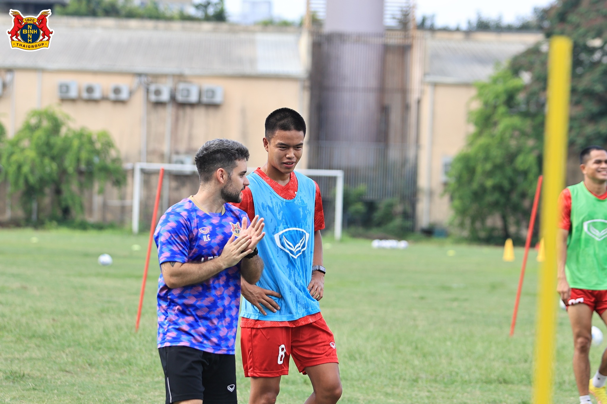 FIFA c&oacute; quyết định rất quan trọng về tương lai Trần Th&agrave;nh Trung, HLV Kim Sang-sik vui l&acirc;y- Ảnh 3.