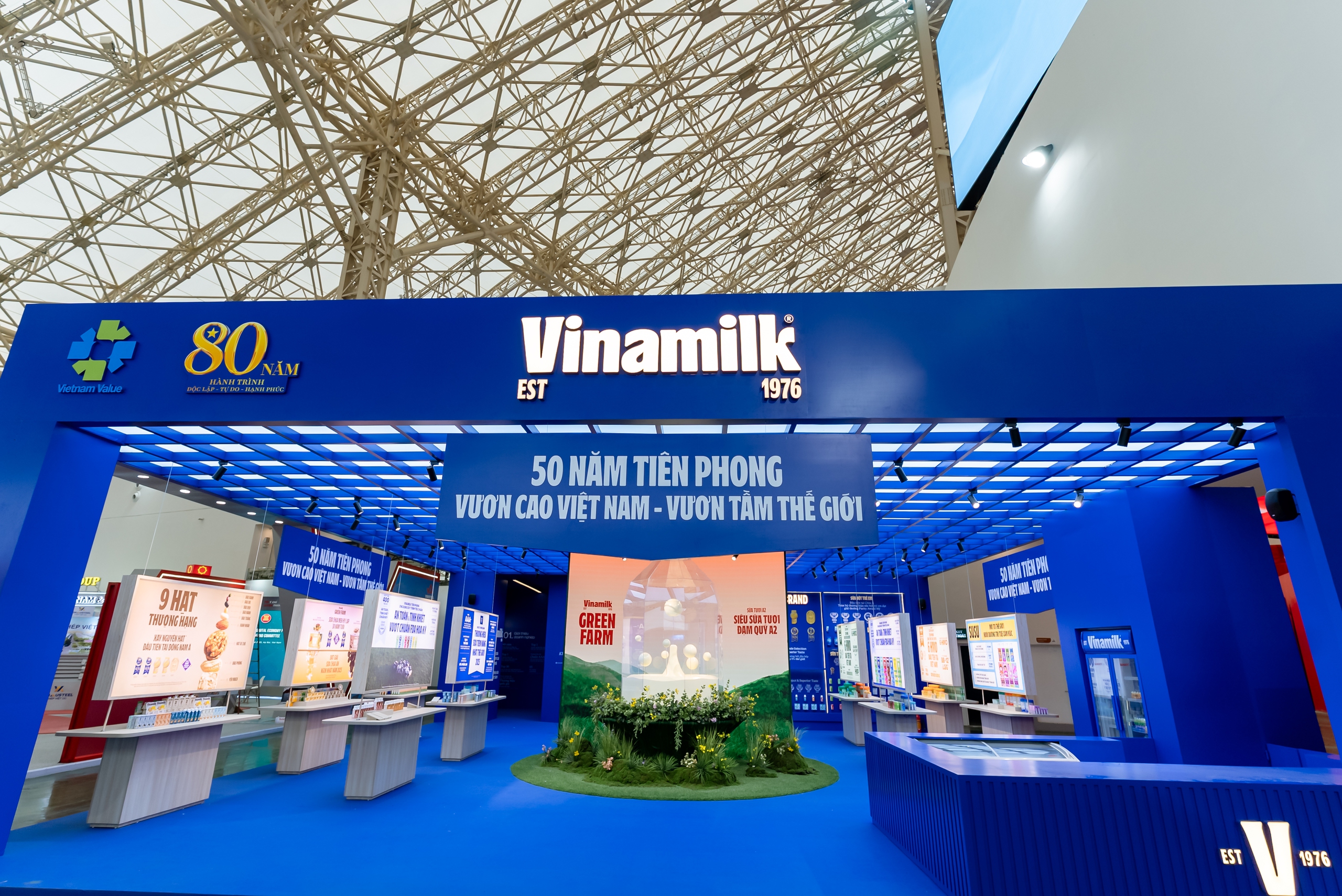 Gian hàng của Vinamilk tạo dấu ấn nổi bật tại Triển lãm Thành tựu Đất nước- Ảnh 1. Gian hàng của Vinamilk tạo dấu ấn nổi bật tại Triển lãm Thành tựu Đất nước- Ảnh 1.