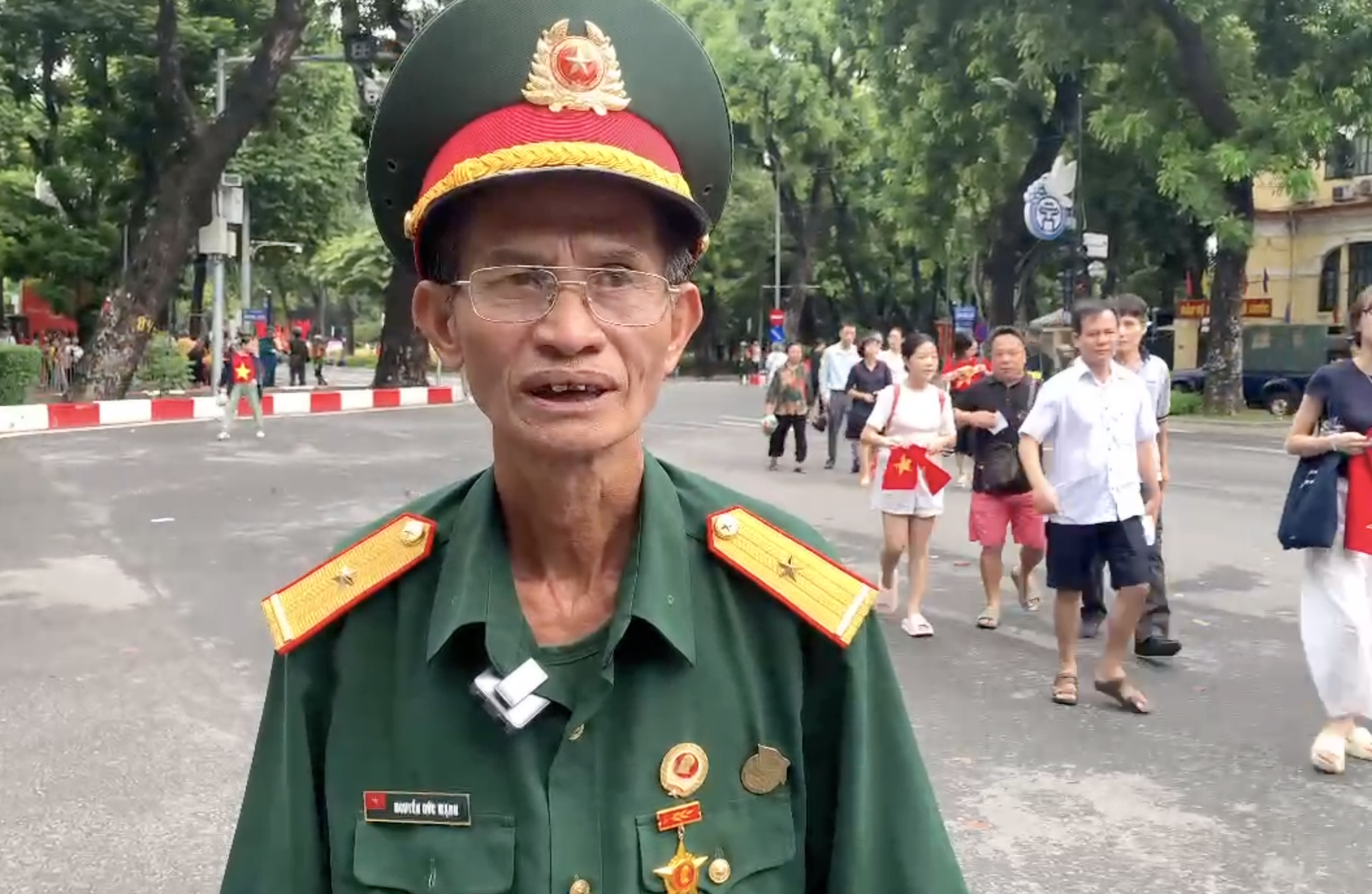 Cựu chiến binh tự hào tham gia diễu binh A80 giữa lòng Hà Nội lịch sử - Ảnh 1. Cựu chiến binh tự hào tham gia diễu binh A80 giữa lòng Hà Nội lịch sử - Ảnh 1.