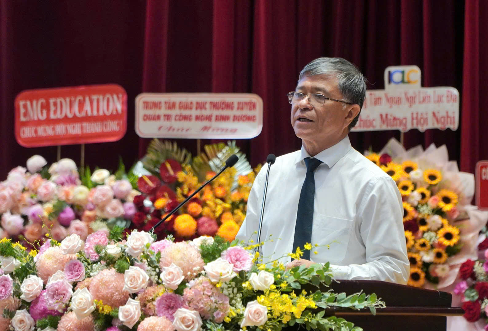 - תמונה 1.  - Ảnh 1.