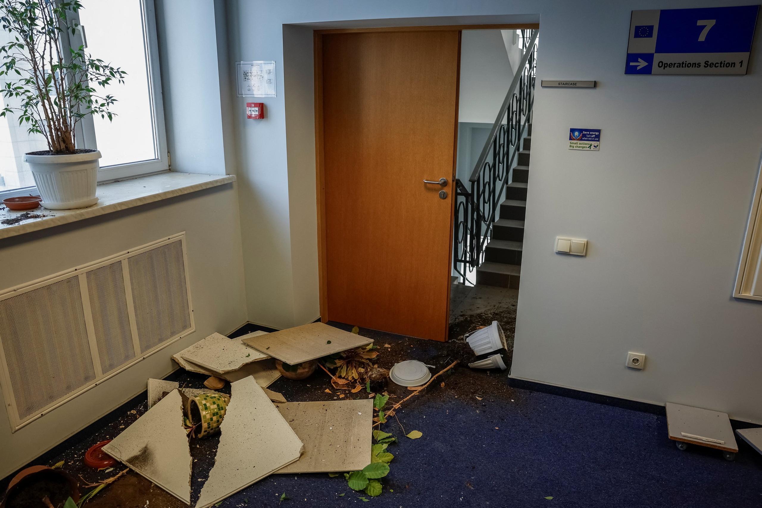 Anh, EU triệu tập đại sứ Nga do ảnh hưởng trong vụ tấn công Kyiv- Ảnh 1.