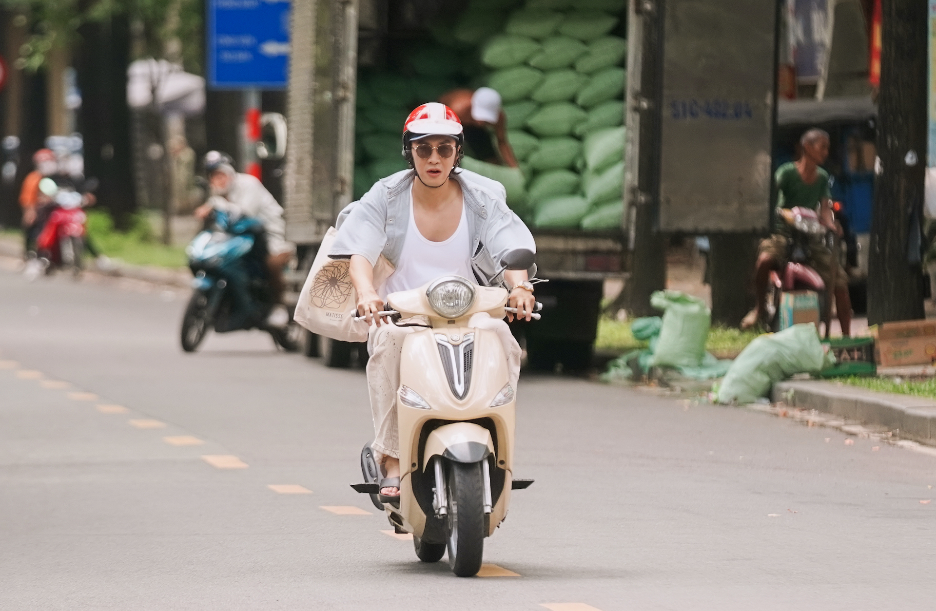 Thêm phim Việt - Hàn rục rịch ra rạp sau thành công của 'Mang mẹ đi bỏ' - Ảnh 5.