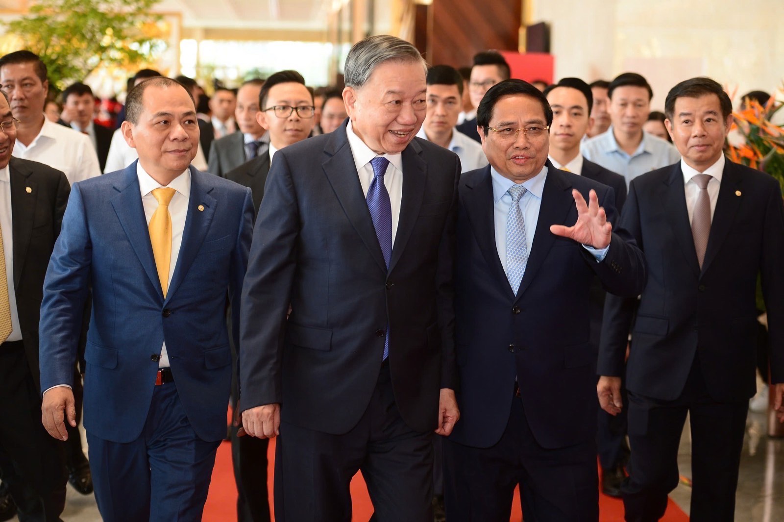 Vingroup gây dấu ấn tại Triển lãm 'Thành tựu đất nước: 80 năm - Ảnh 1.