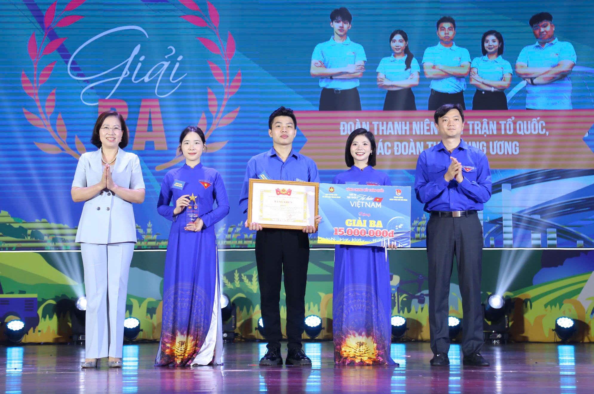Từ khóa 'Tự hào Việt Nam' đã đạt hơn 1 tỉ lượt xem - Ảnh 4.