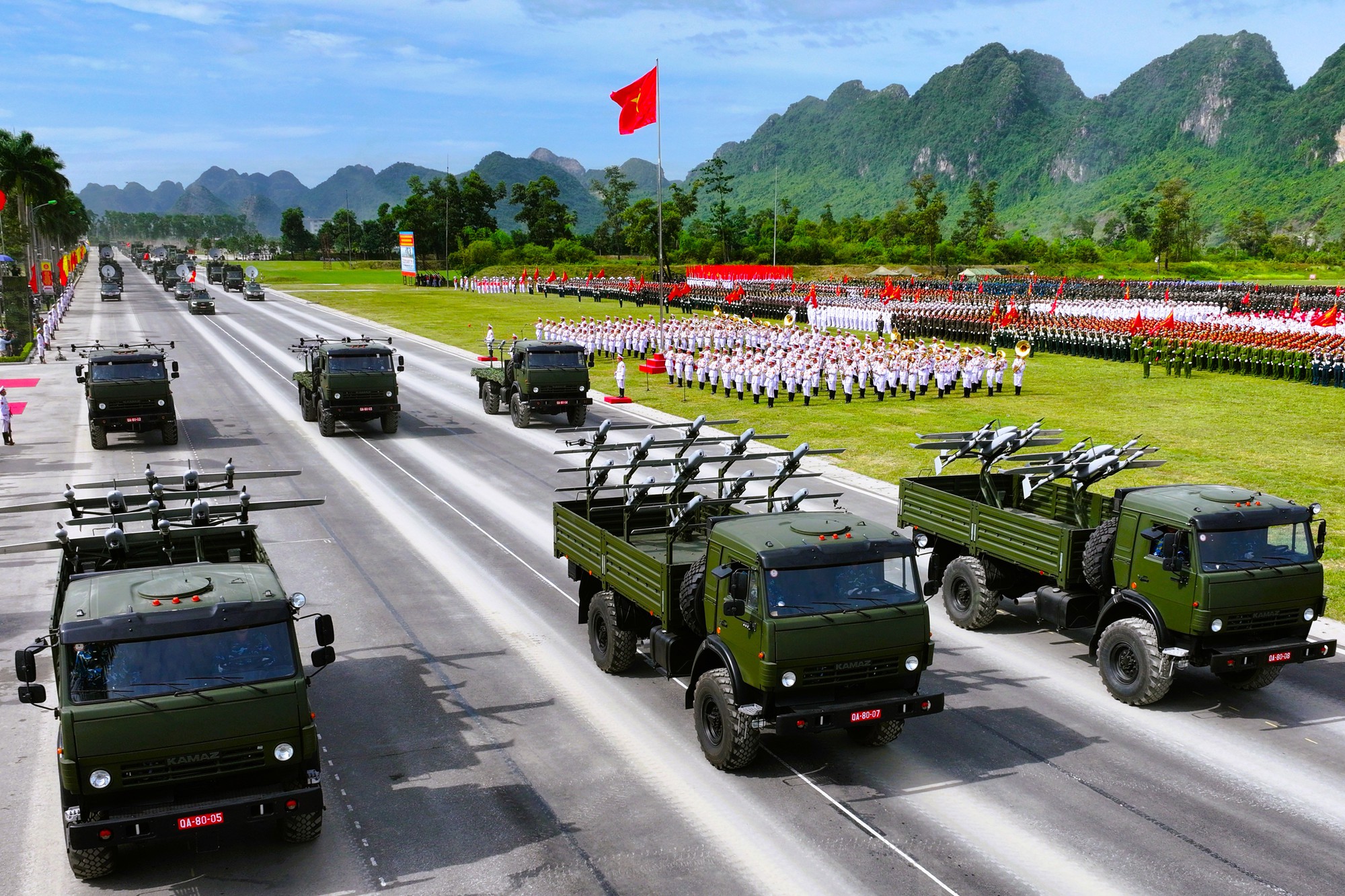 Hùng tráng những đoàn quân quyết thắng- Ảnh 11. Hùng tráng những đoàn quân quyết thắng- Ảnh 11.
