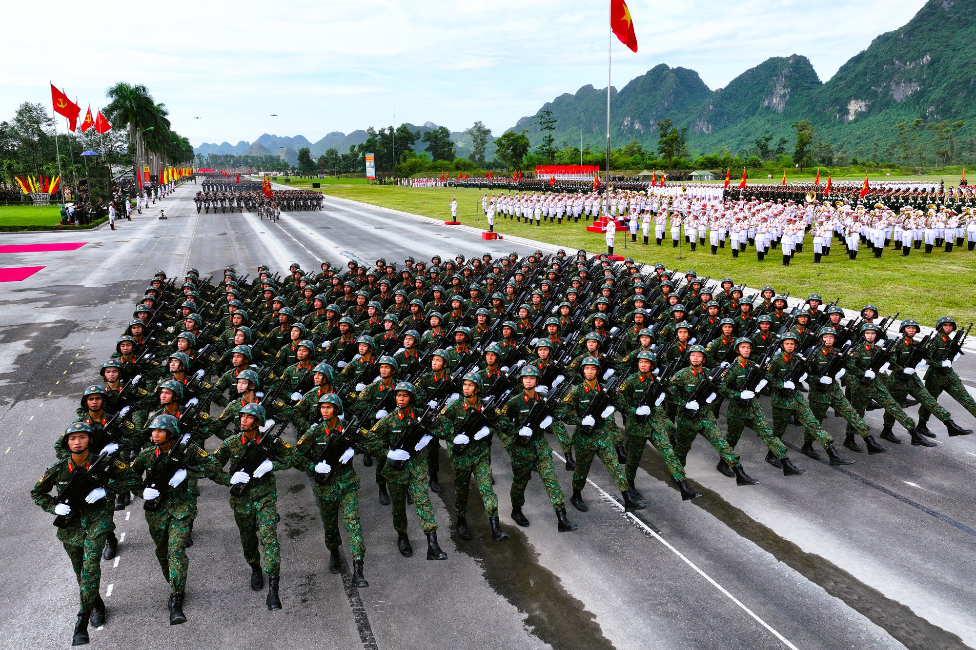 Hùng tráng những đoàn quân quyết thắng- Ảnh 16. Hùng tráng những đoàn quân quyết thắng- Ảnh 16.