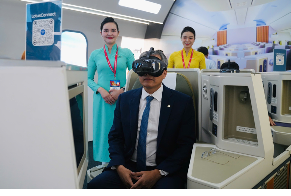 Dấu ấn Vietnam Airlines tại Triển lãm Thành tựu Đất nước - Ảnh 9.