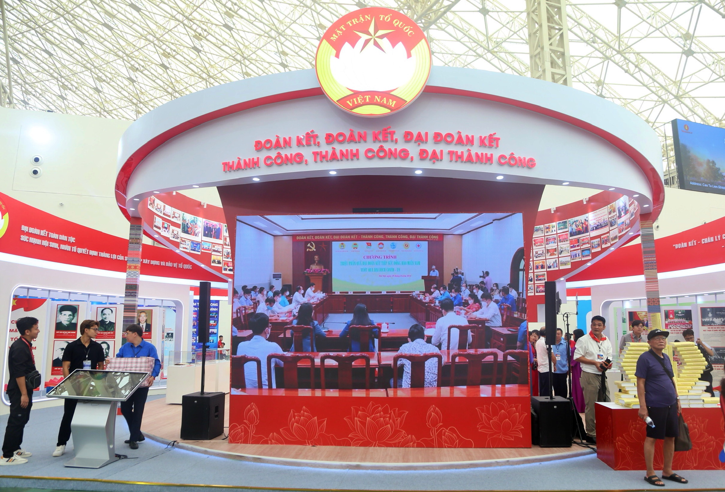 Mặt trận Tổ quốc Việt Nam 'kiến tạo, phát triển' tại Triển lãm thành tựu đất nước - Ảnh 2.
