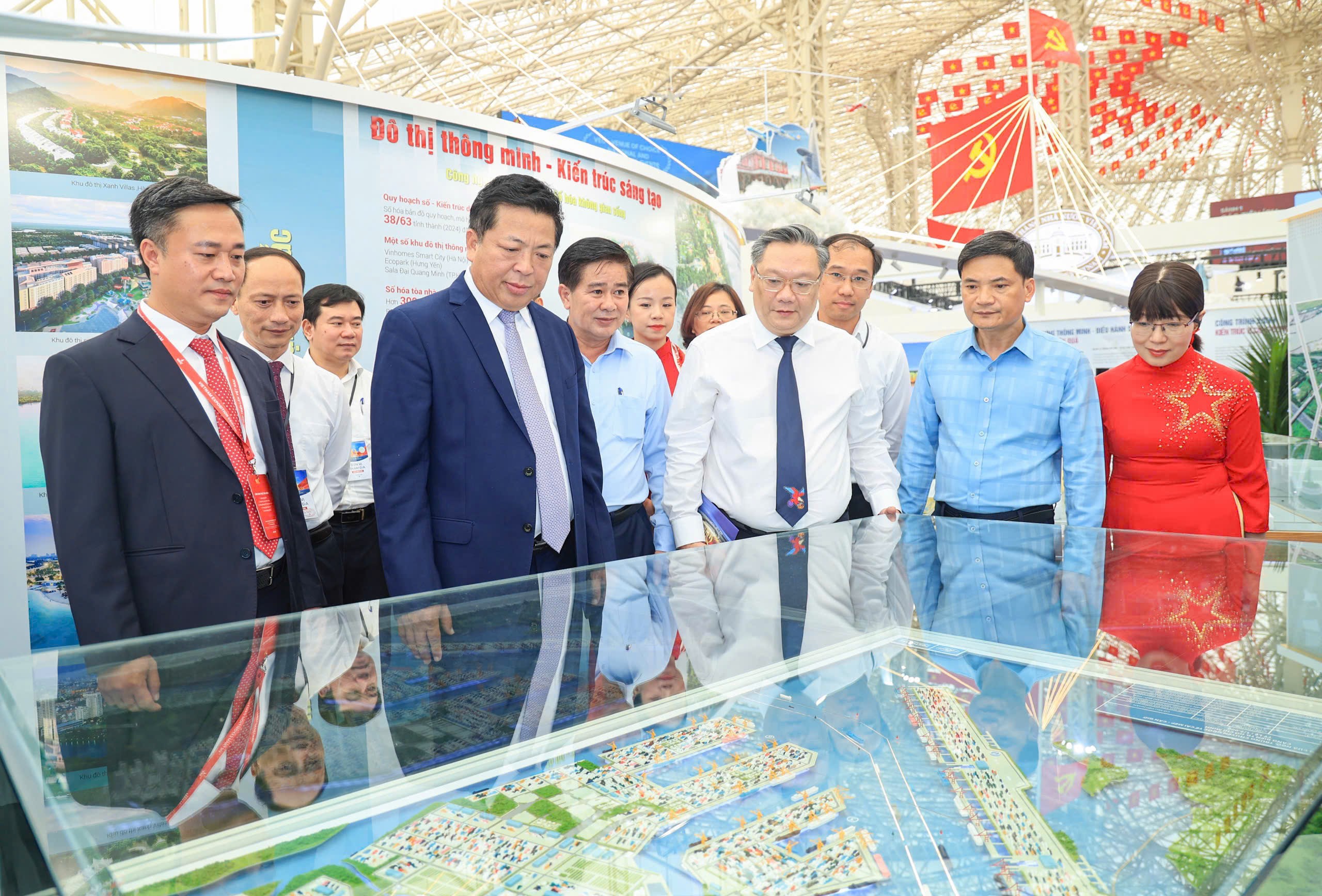 Ngắm chuyên cơ IL-14 từng chở Bác Hồ, khám phá công nghệ hàng không hiện đại nhất - Ảnh 6.