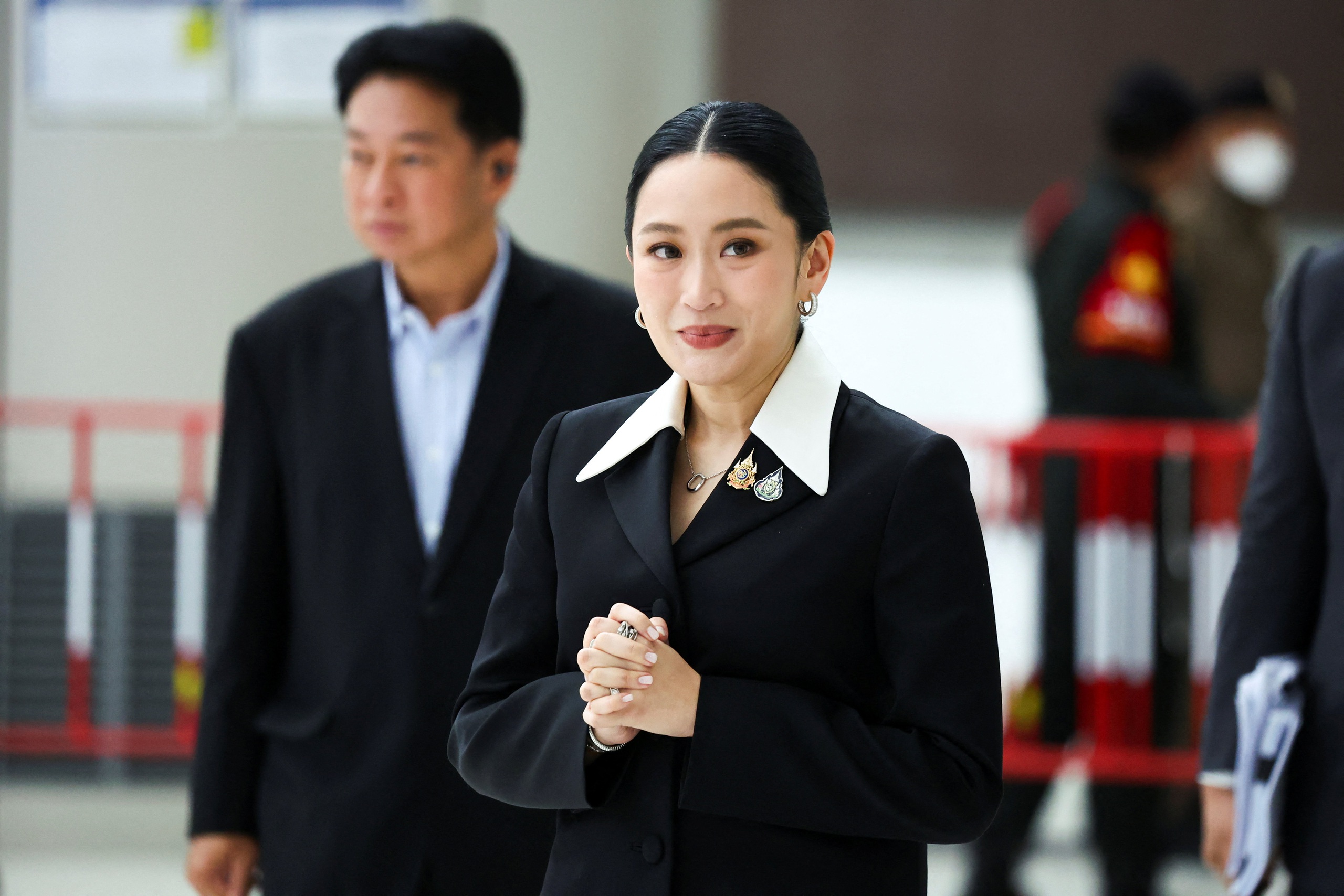 Tòa án Thái Lan phế truất Thủ tướng Paetongtarn Shinawatra- Ảnh 1.