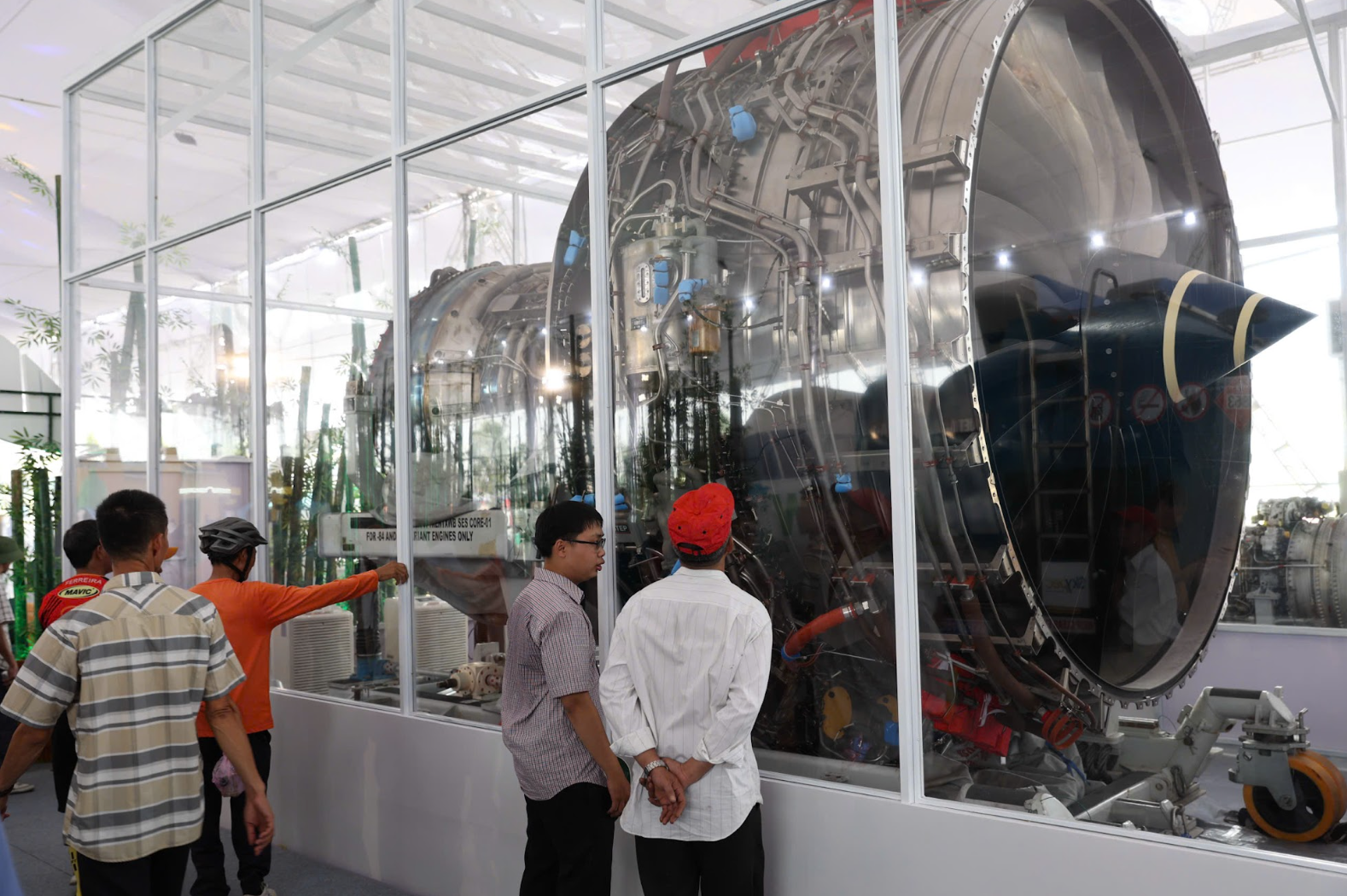 Chiêm ngưỡng ‘trái tim’ Airbus A350 của Vietnam Airlines tại Triển lãm A80 - Ảnh 3.