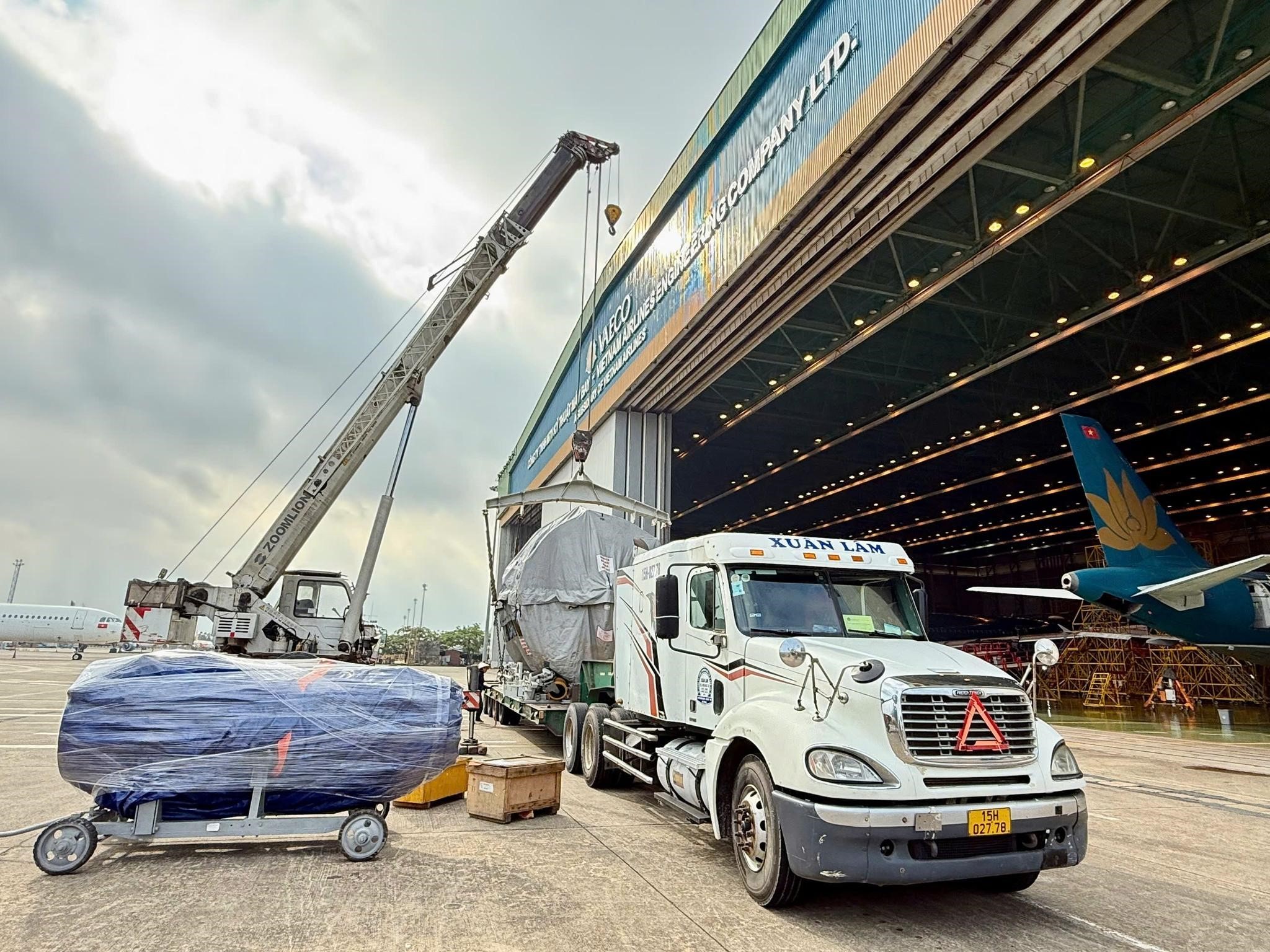 Chiêm ngưỡng ‘trái tim’ Airbus A350 của Vietnam Airlines tại Triển lãm A80 - Ảnh 7.