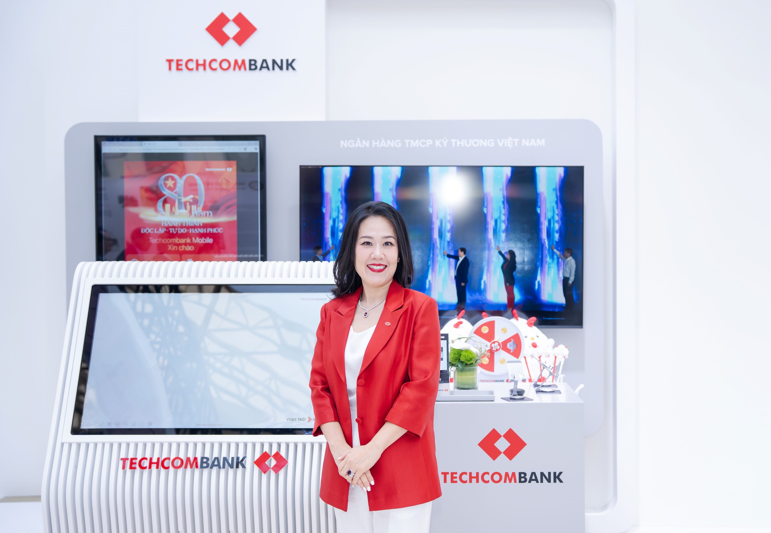 Triển lãm Thành tựu Đất nước 80 năm: Techcombank kết nối công nghệ và chuẩn sống mới- Ảnh 2.
