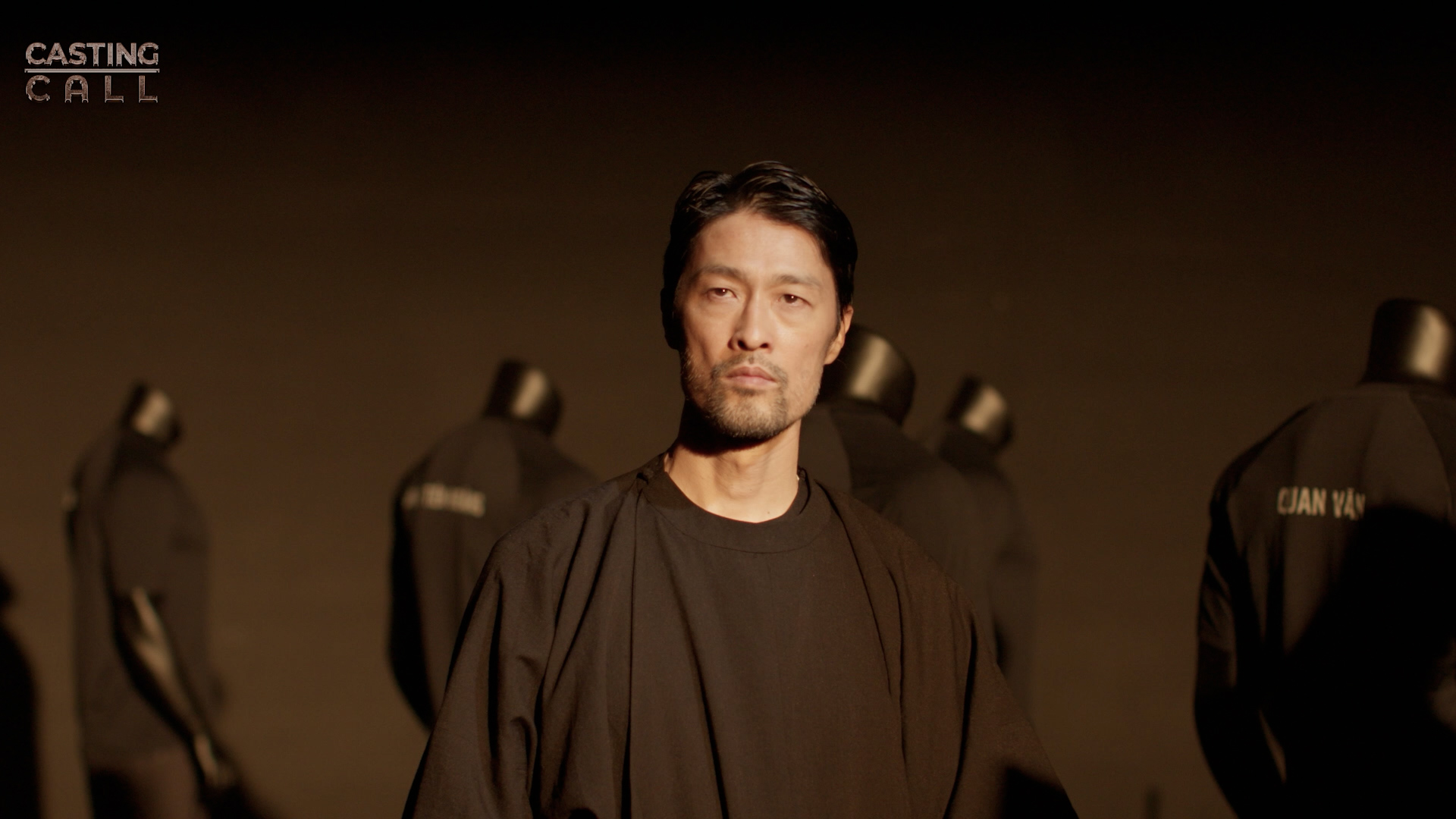 Johnny Tr&iacute; Nguyễn: C&ocirc; g&aacute;i &lsquo;hạ gục&rsquo; thanh ni&ecirc;n xăm trổ đ&atilde; hạn chế một số đ&ograve;n - Ảnh 1.