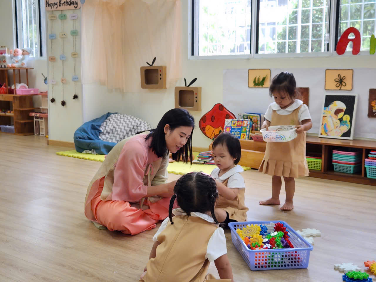 Giáo viên mầm non tư thục nào ở TP.HCM được hỗ trợ 1 triệu đồng/tháng? - Ảnh 1.
