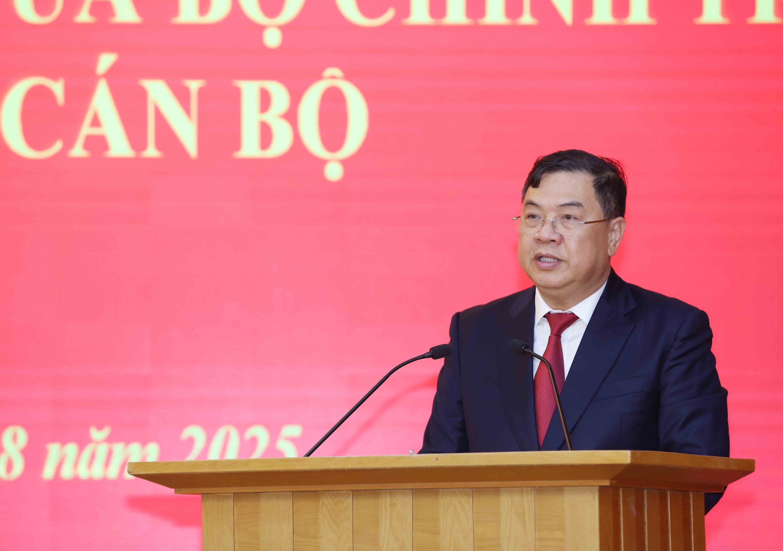 &Ocirc;ng Phạm Gia T&uacute;c l&agrave;m Ch&aacute;nh văn ph&ograve;ng Trung ương Đảng - Ảnh 3.