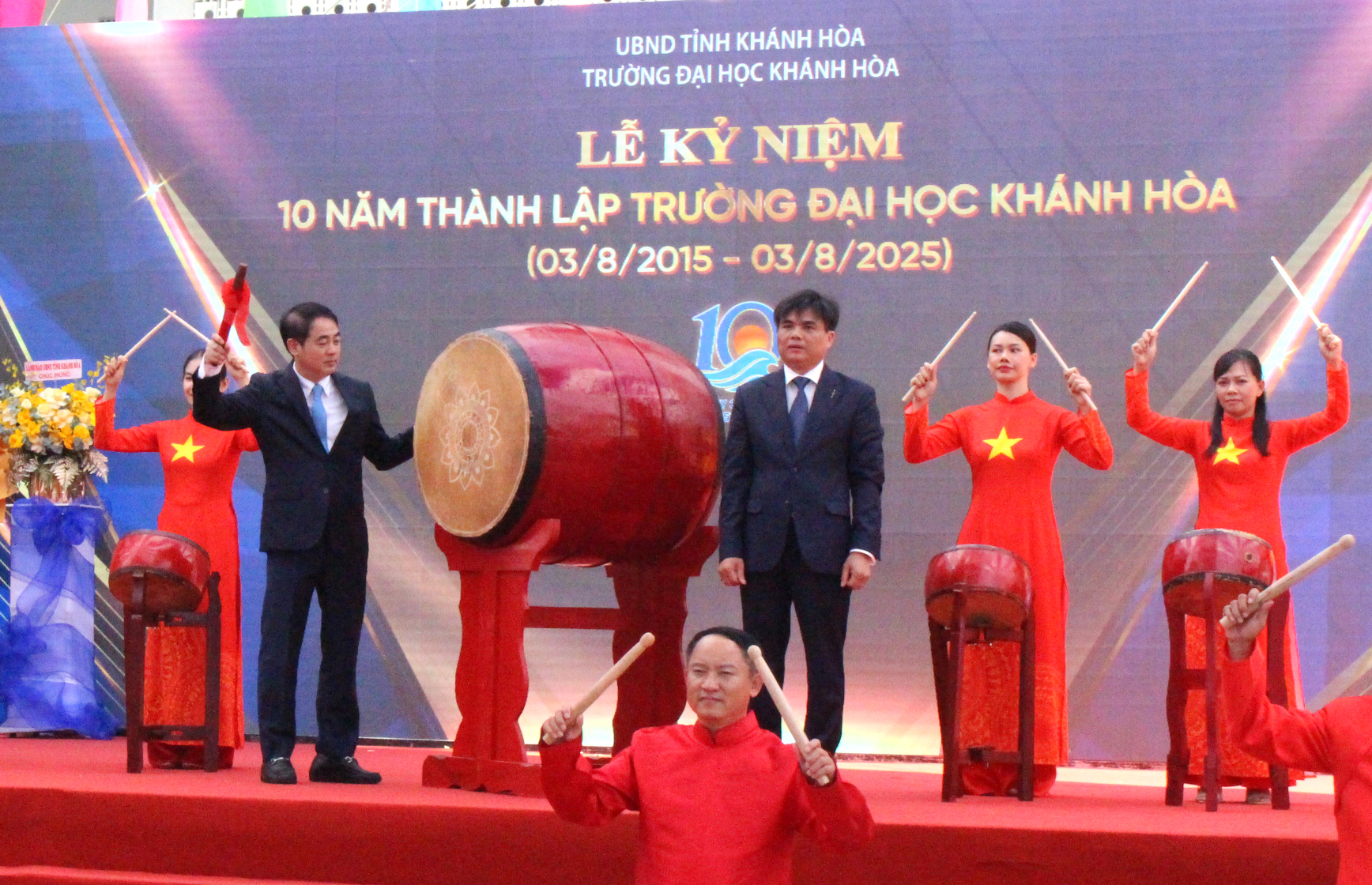 Університет Кханьхоа відкриває магістерську програму з математики - Фото 1. ĐH Khánh Hòa mở chương trình đào tạo thạc sĩ toán học- Ảnh 1.