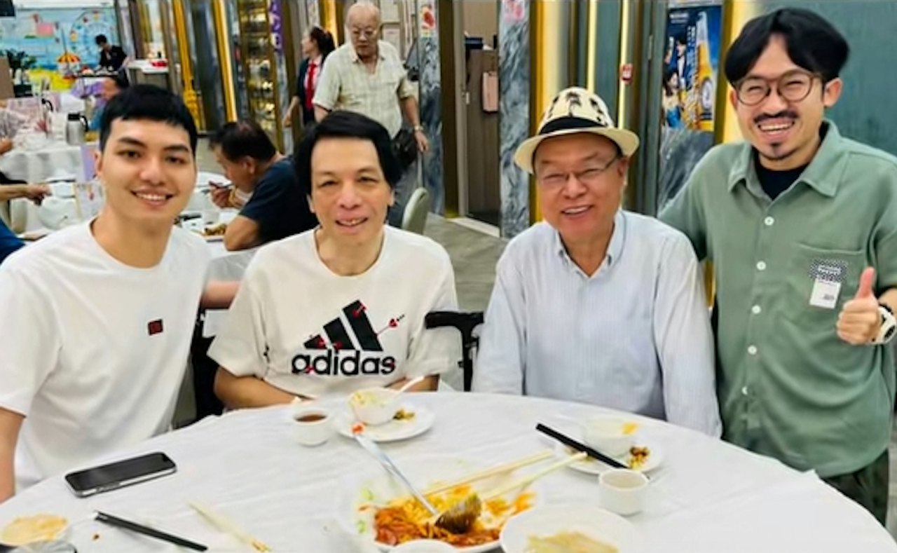 'Gái xấu' phim Châu Tinh Trì phục hồi sau biến cố đột quỵ - Ảnh 1.