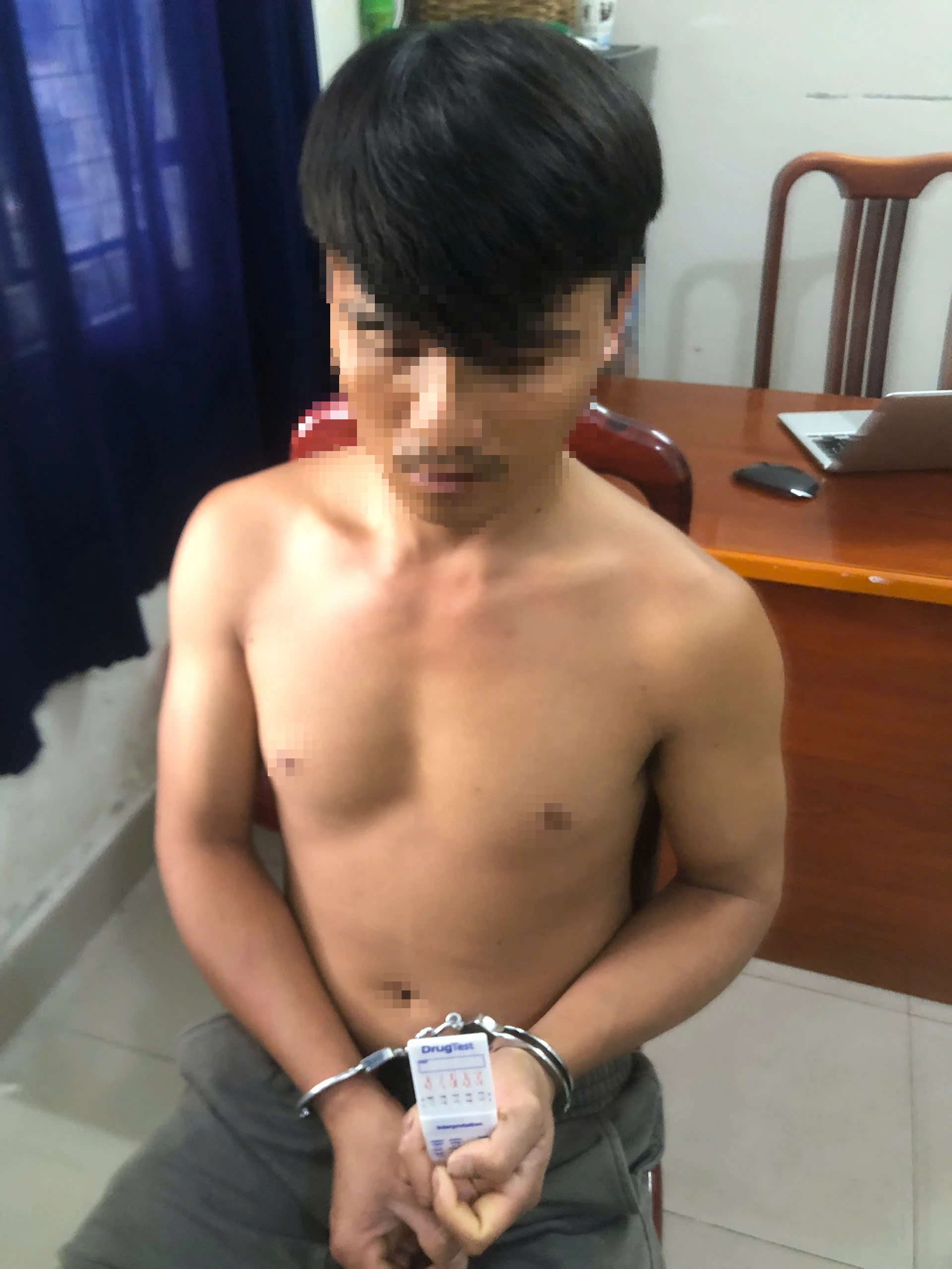 CSGT TP.HCM phát hiện ngư dân và tài xế xe khách dương tính ma túy- Ảnh 2.