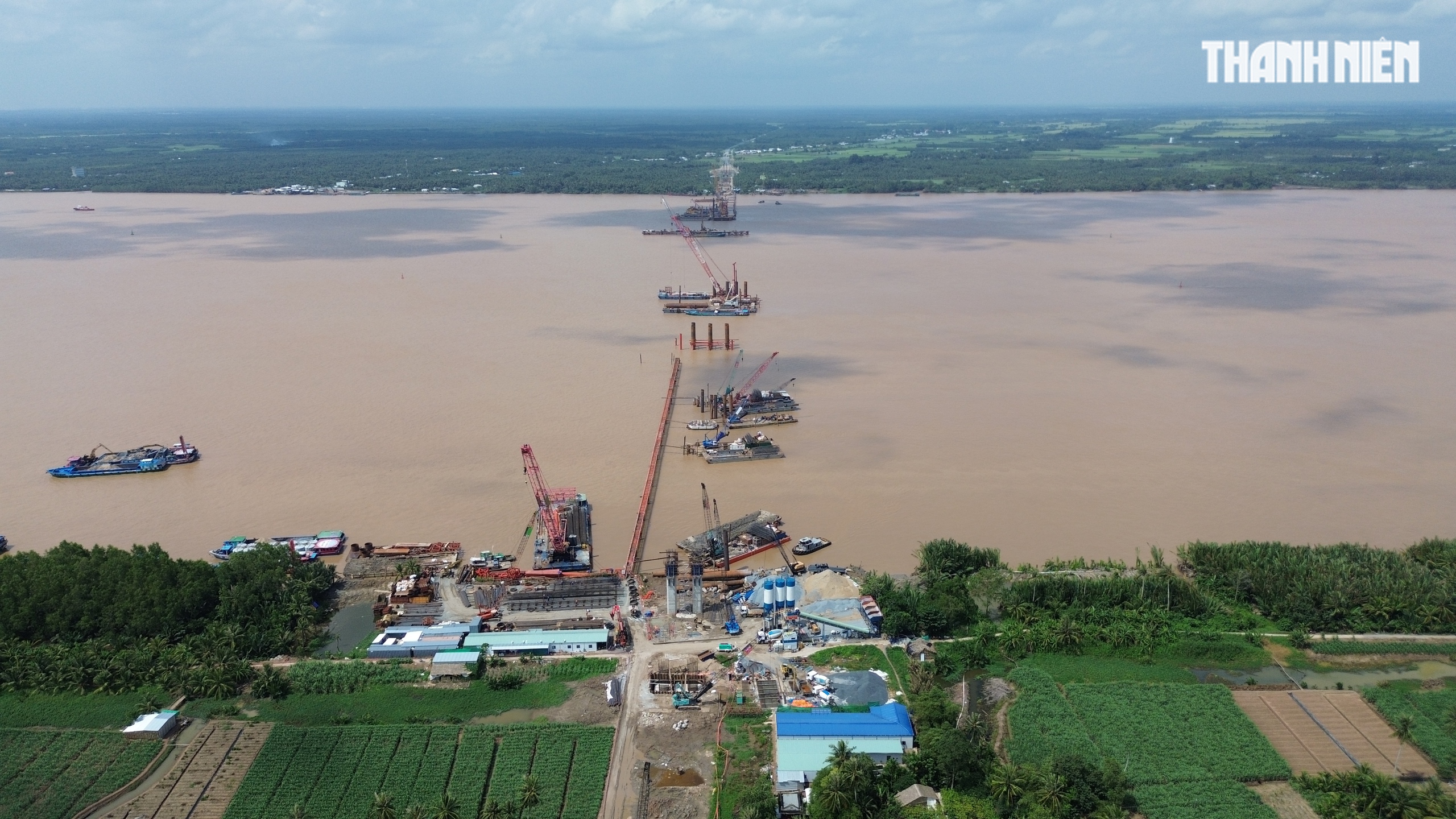 Người dân ‘xé rào’ vào công trường cầu Đại Ngãi vì không có biển cấm- Ảnh 17. Người dân ‘xé rào’ vào công trường cầu Đại Ngãi vì không có biển cấm- Ảnh 17.