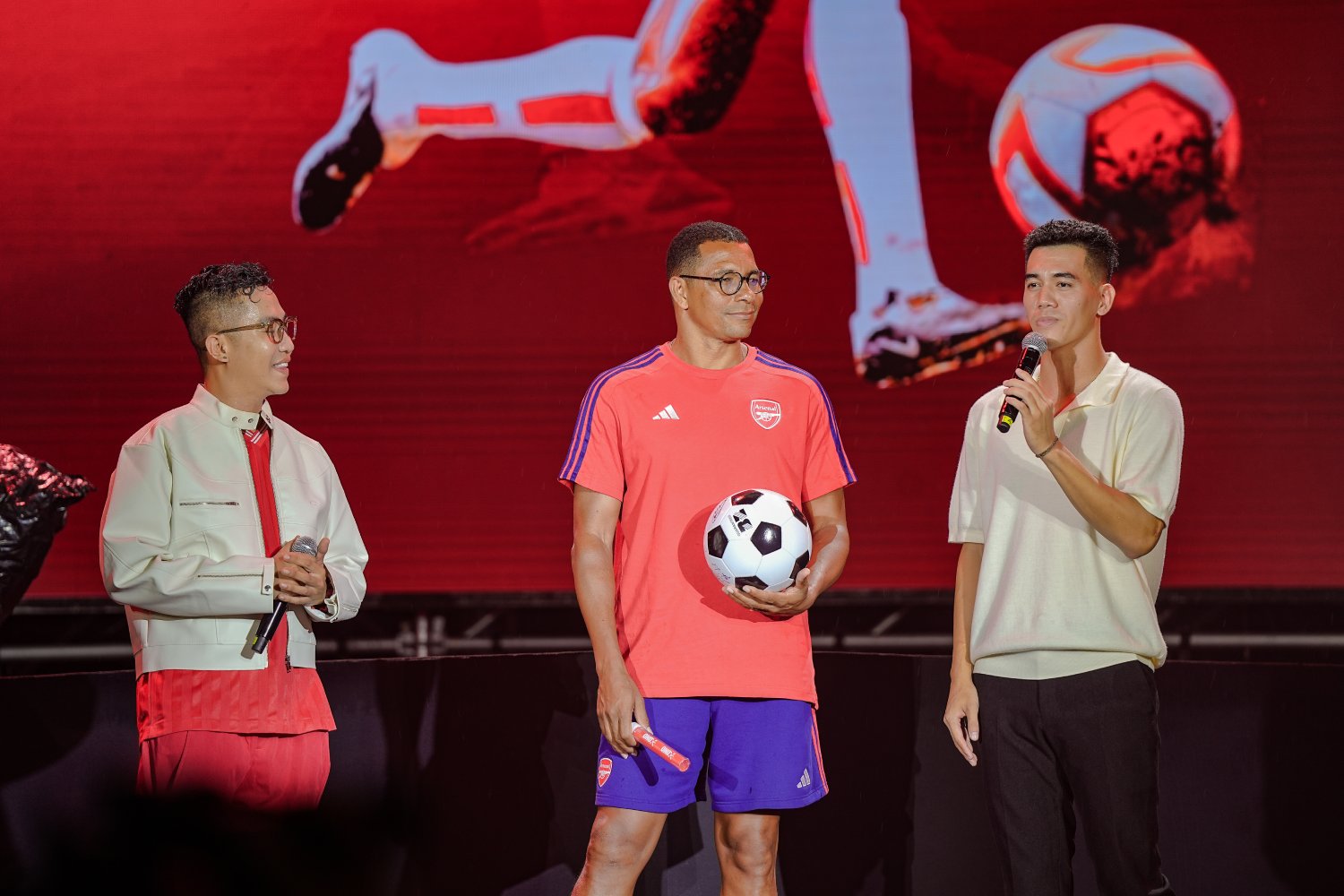 Phương Mỹ Chi mang hit ở 'Sing! Asia' khuấy động phố đi bộ Nguyễn Huệ- Ảnh 11.